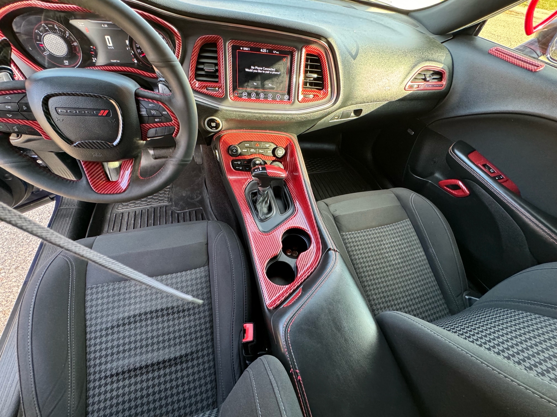 /canadacars/2017-Dodge-Challenger-19443507150997652.jpg
