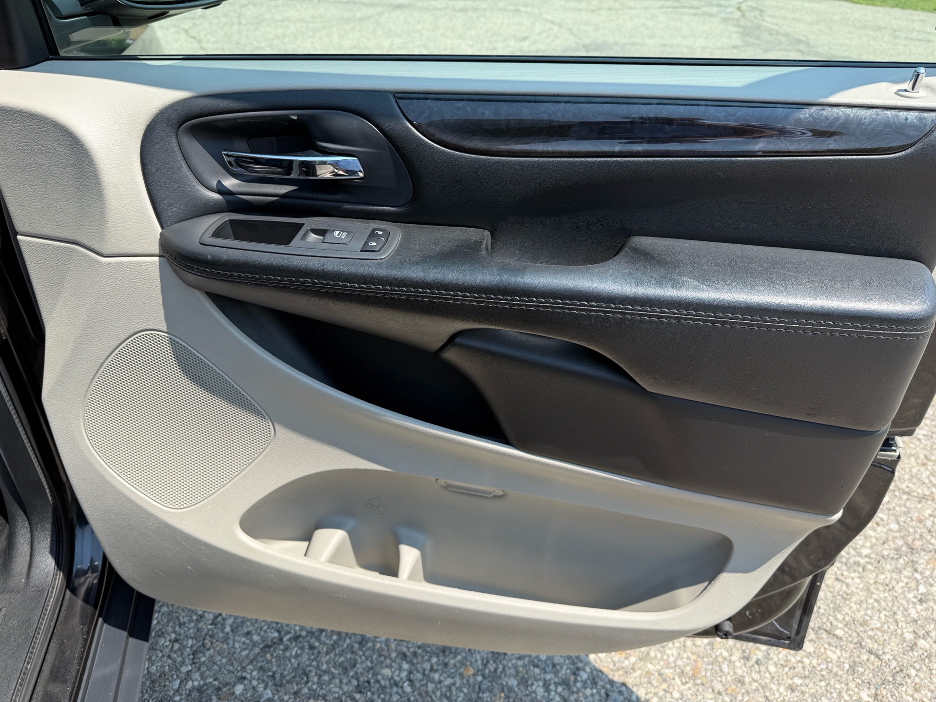 /canadacars/2017-Dodge-GrandCaravan-22264201612188295.jpg