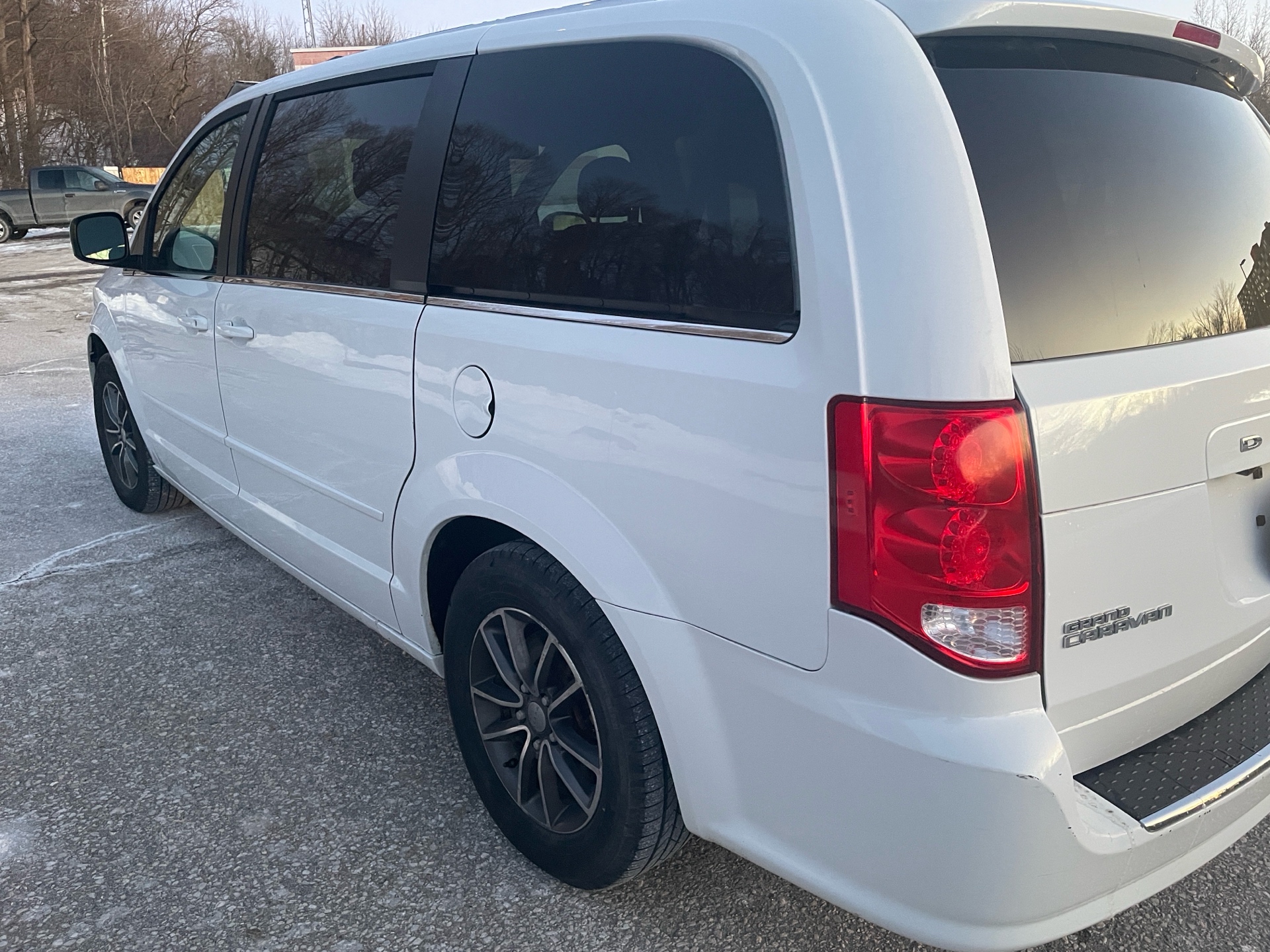 /canadacars/2017-Dodge-GrandCaravan-6971226646149087.jpg