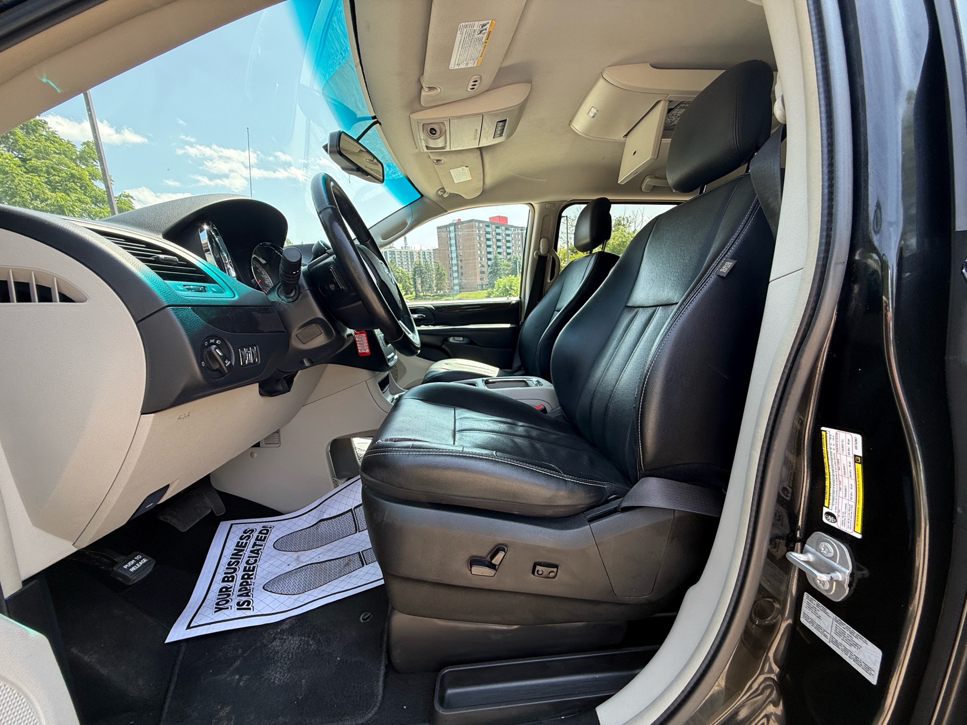 /canadacars/2017-Dodge-GrandCaravan-9902250799148835.jpg