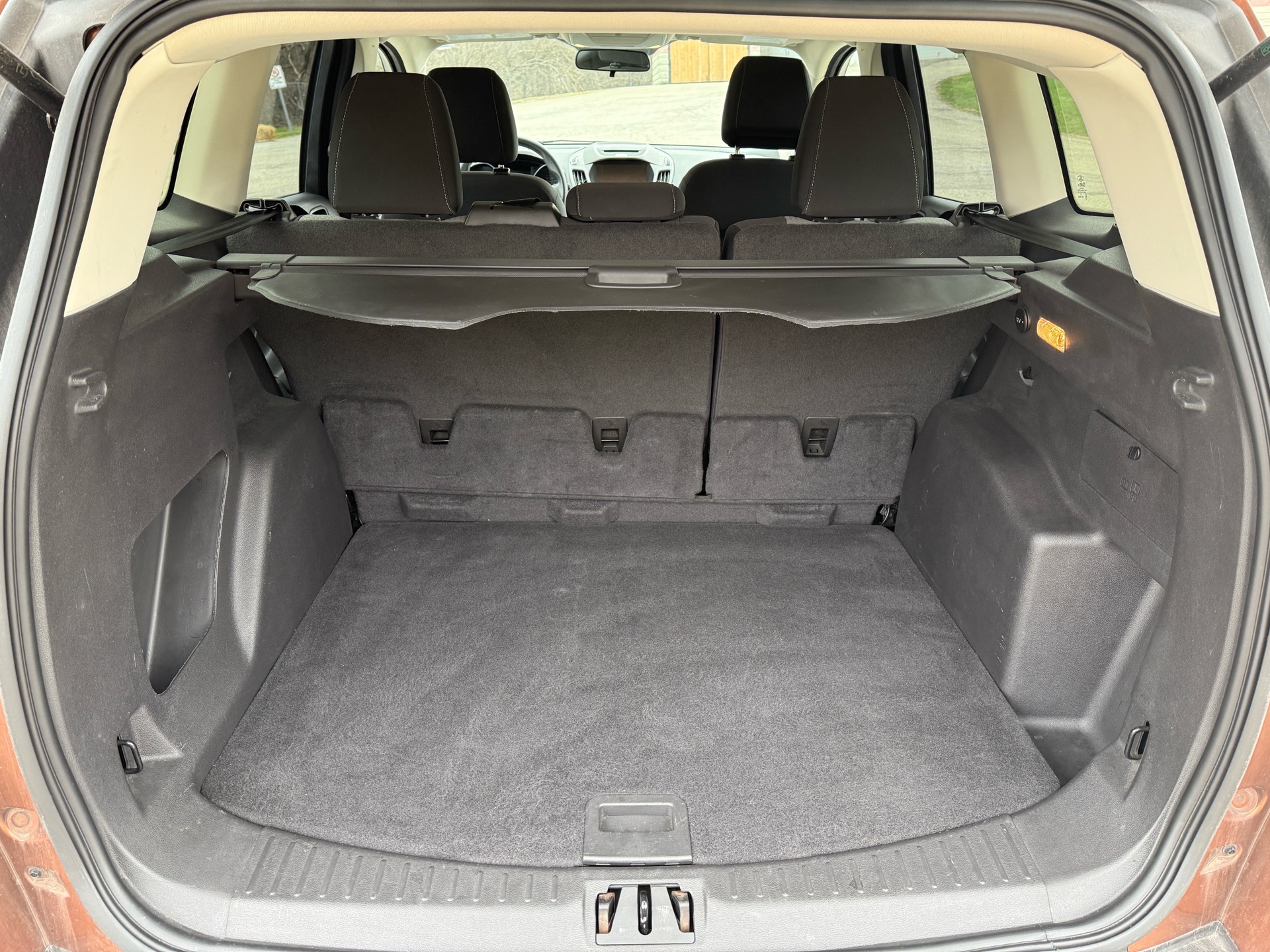 /canadacars/2017-FORD-ESCAPE-688675673574543.jpg