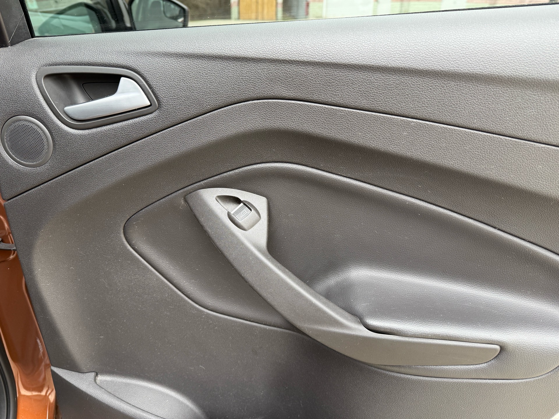 /canadacars/2017-FORD-ESCAPE-9483340134032259.jpg