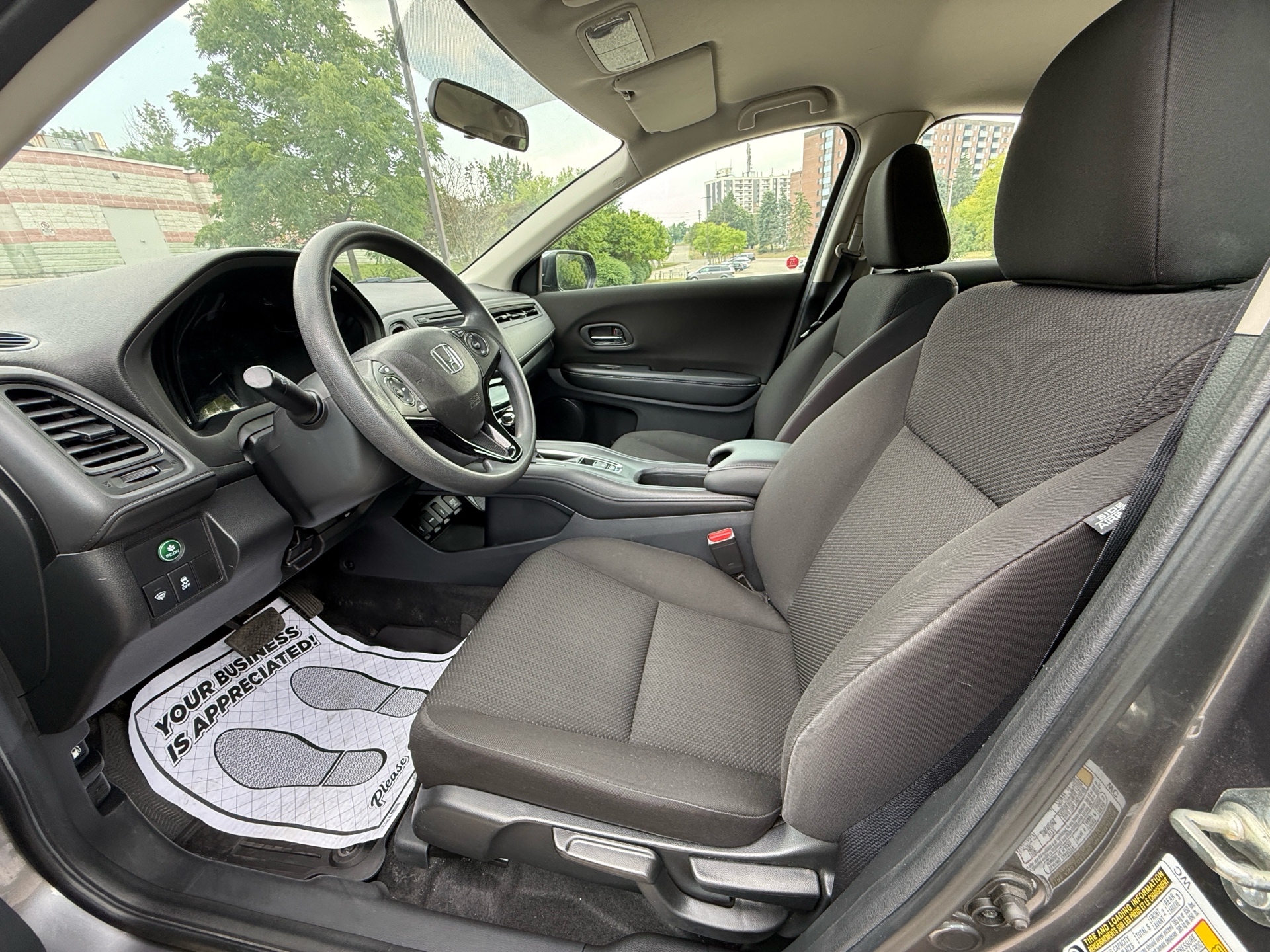 /canadacars/2017-Honda-HR-V-016117003386437512.jpg