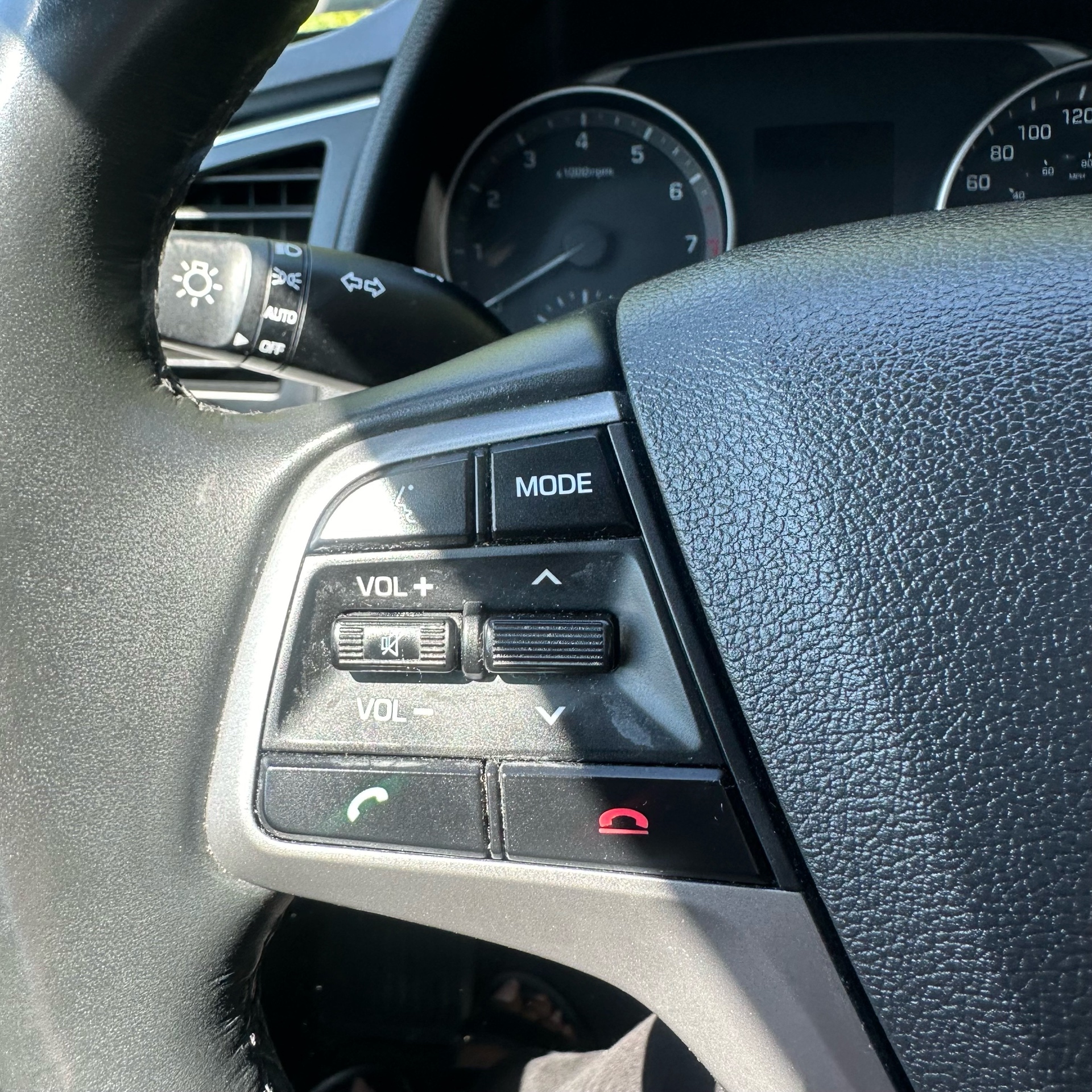 /canadacars/2017-Hyundai-Elantra-9635544242359926.jpg