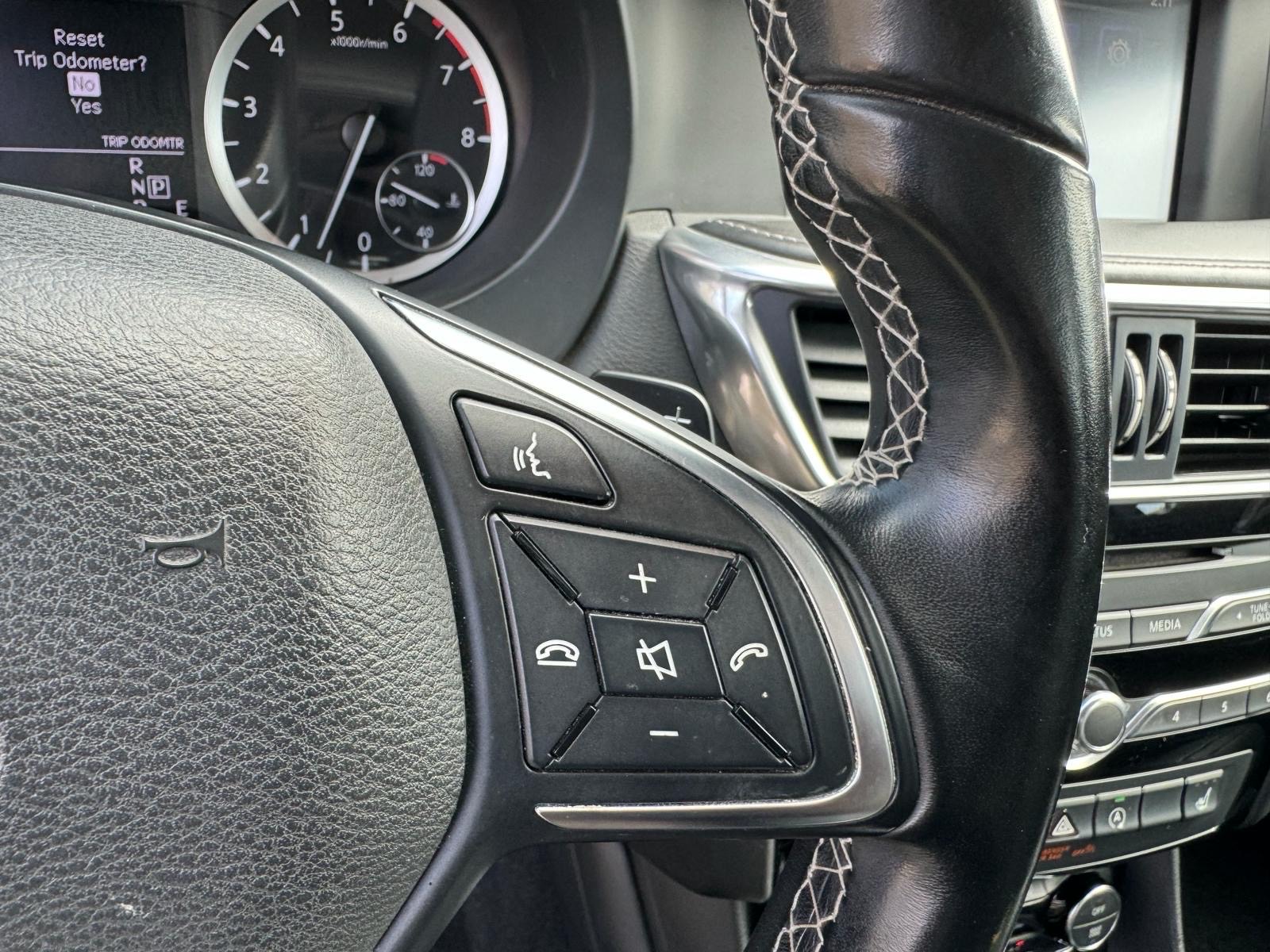 /canadacars/2017-INFINITI-QX30-5063457579340582.jpg