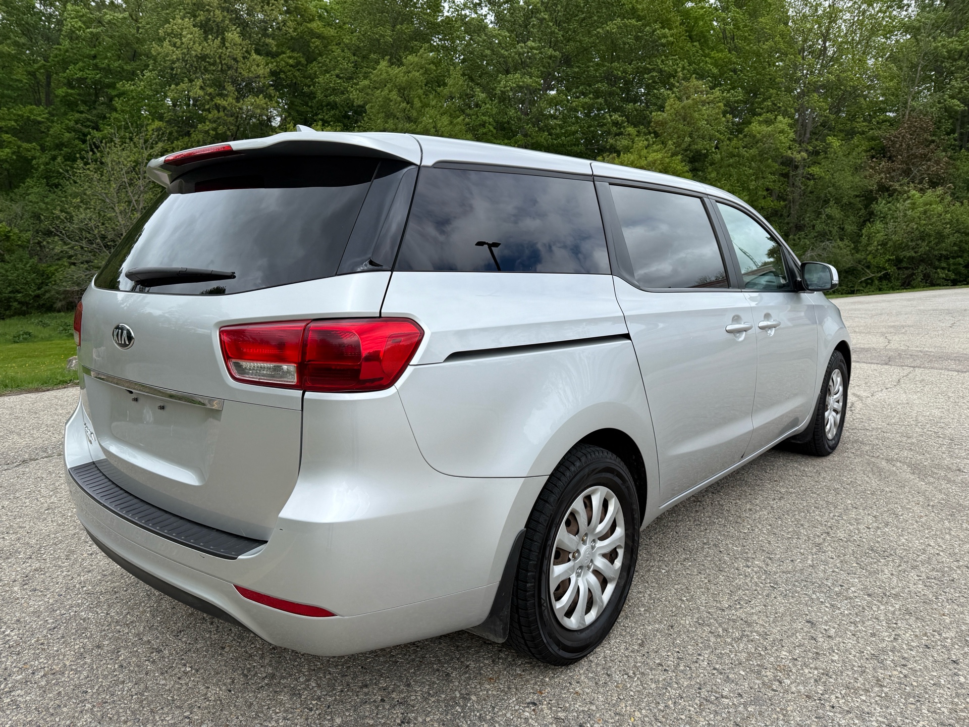/canadacars/2017-Kia-Sedona-17156196202145746.jpg