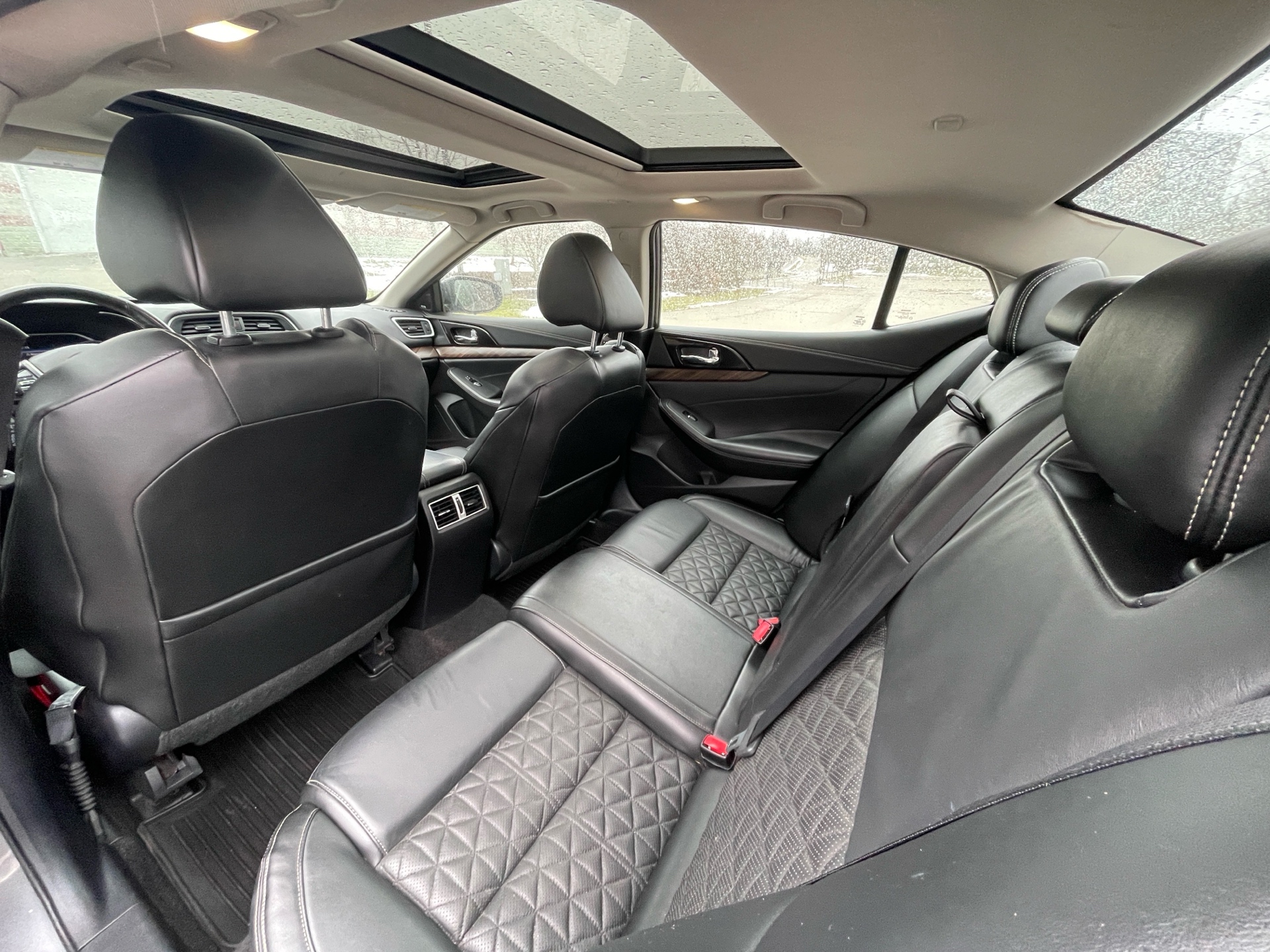 /canadacars/2017-Nissan-Maxima-2774278956662737.jpg