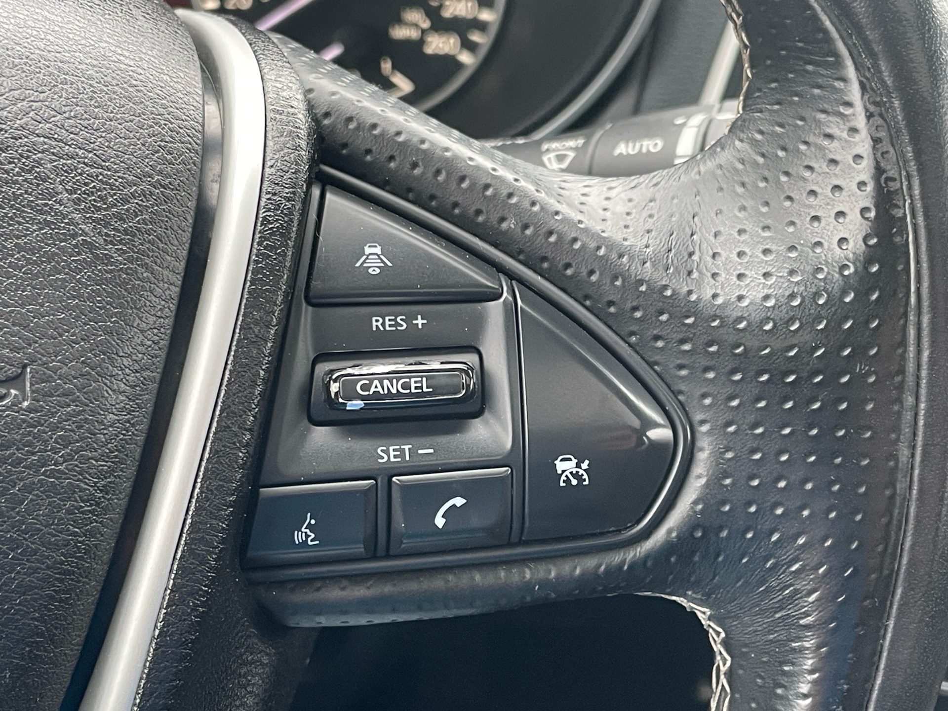 /canadacars/2017-Nissan-Maxima-5700228636038793.jpg