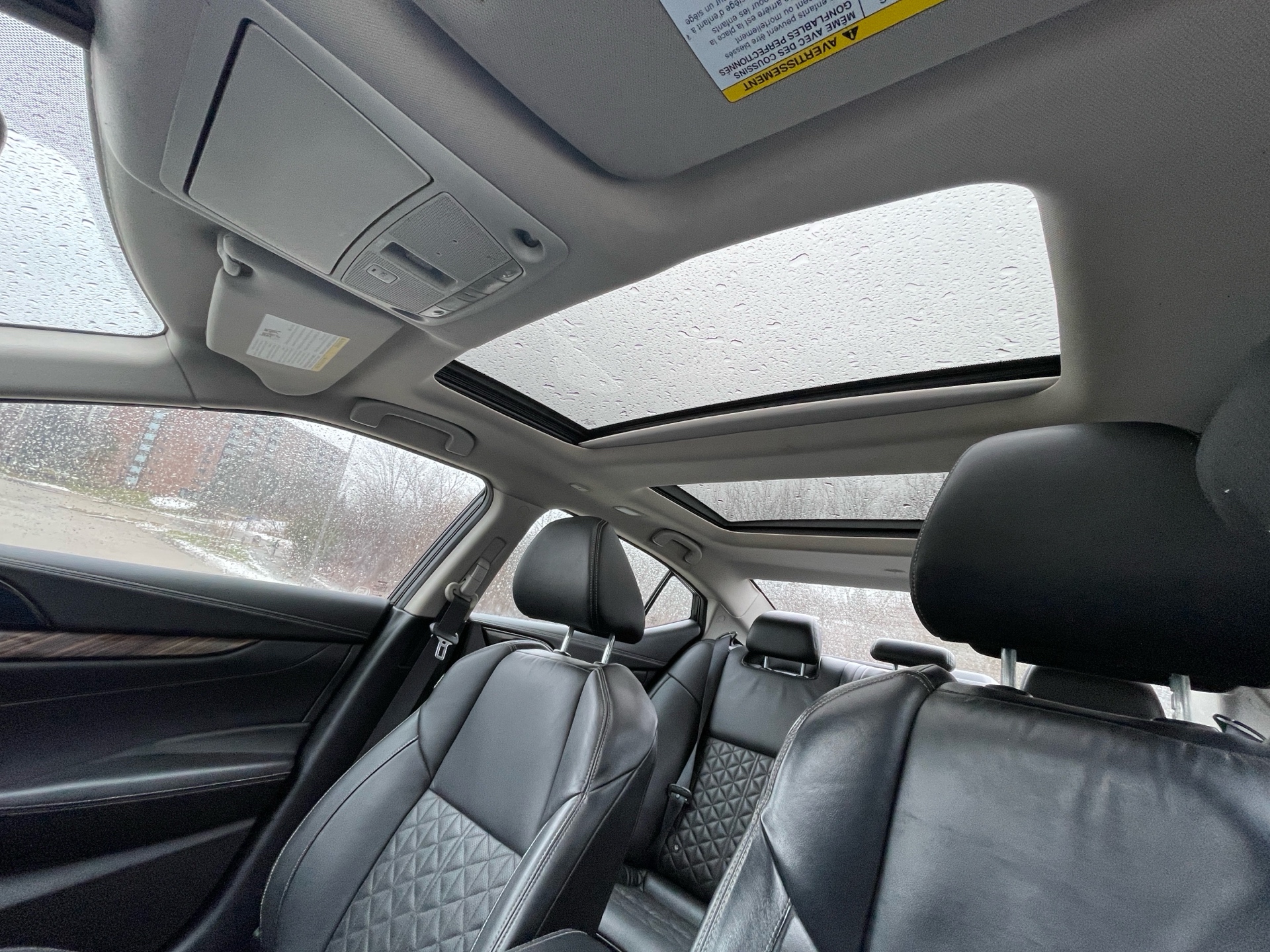 /canadacars/2017-Nissan-Maxima-724728719582.jpg