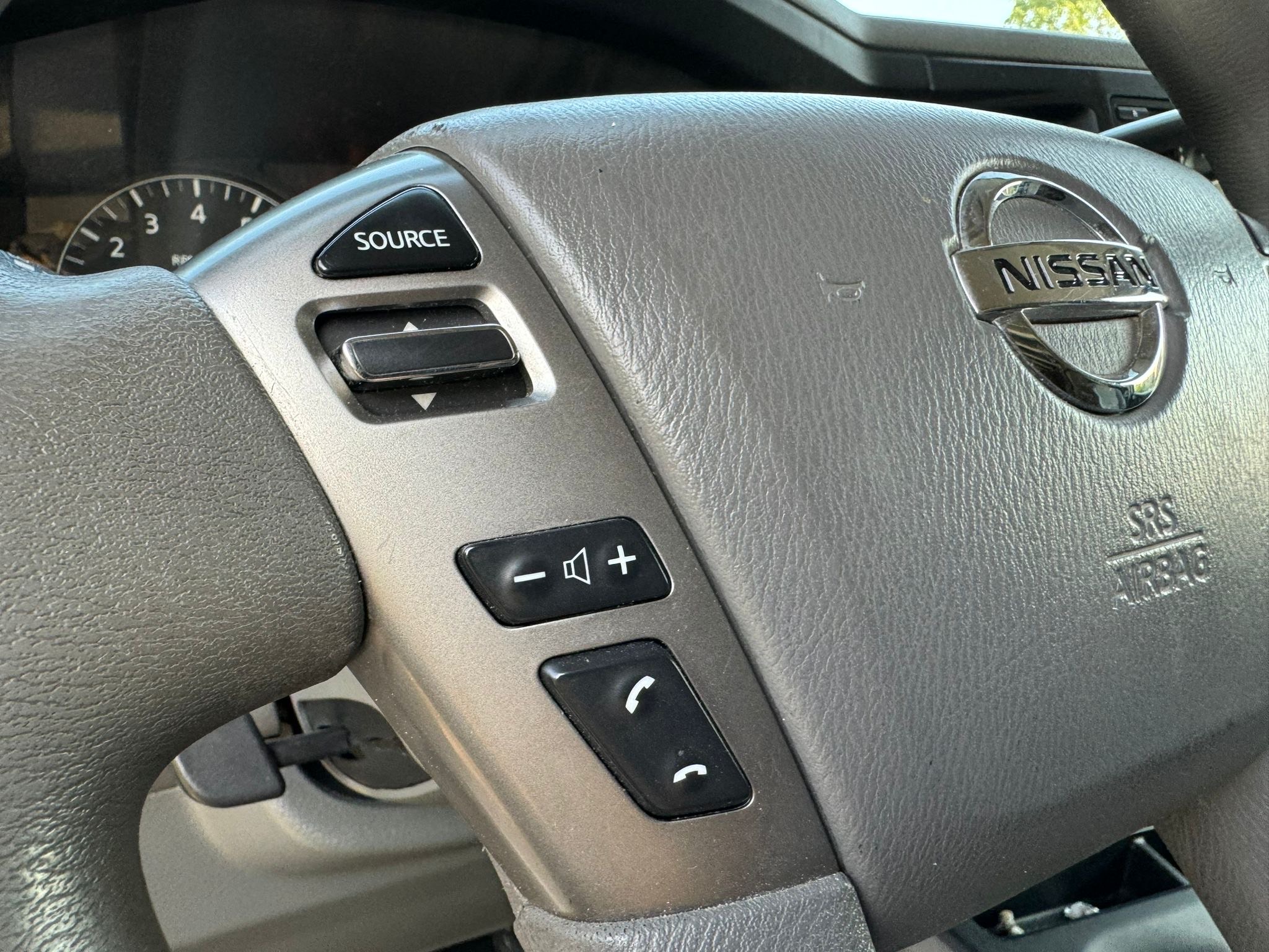 /canadacars/2017-Nissan-NVCargo-22715472894719735.jpg
