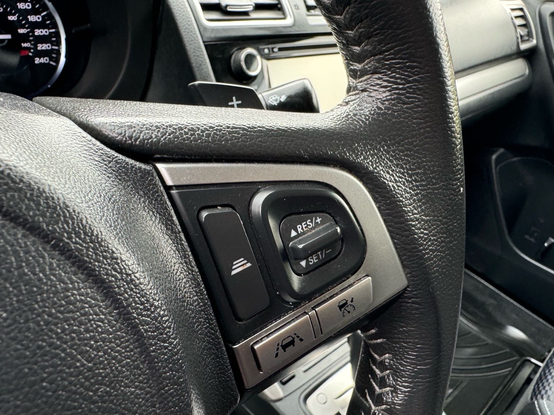 /canadacars/2017-Subaru-Forester-12012227544599519.jpg