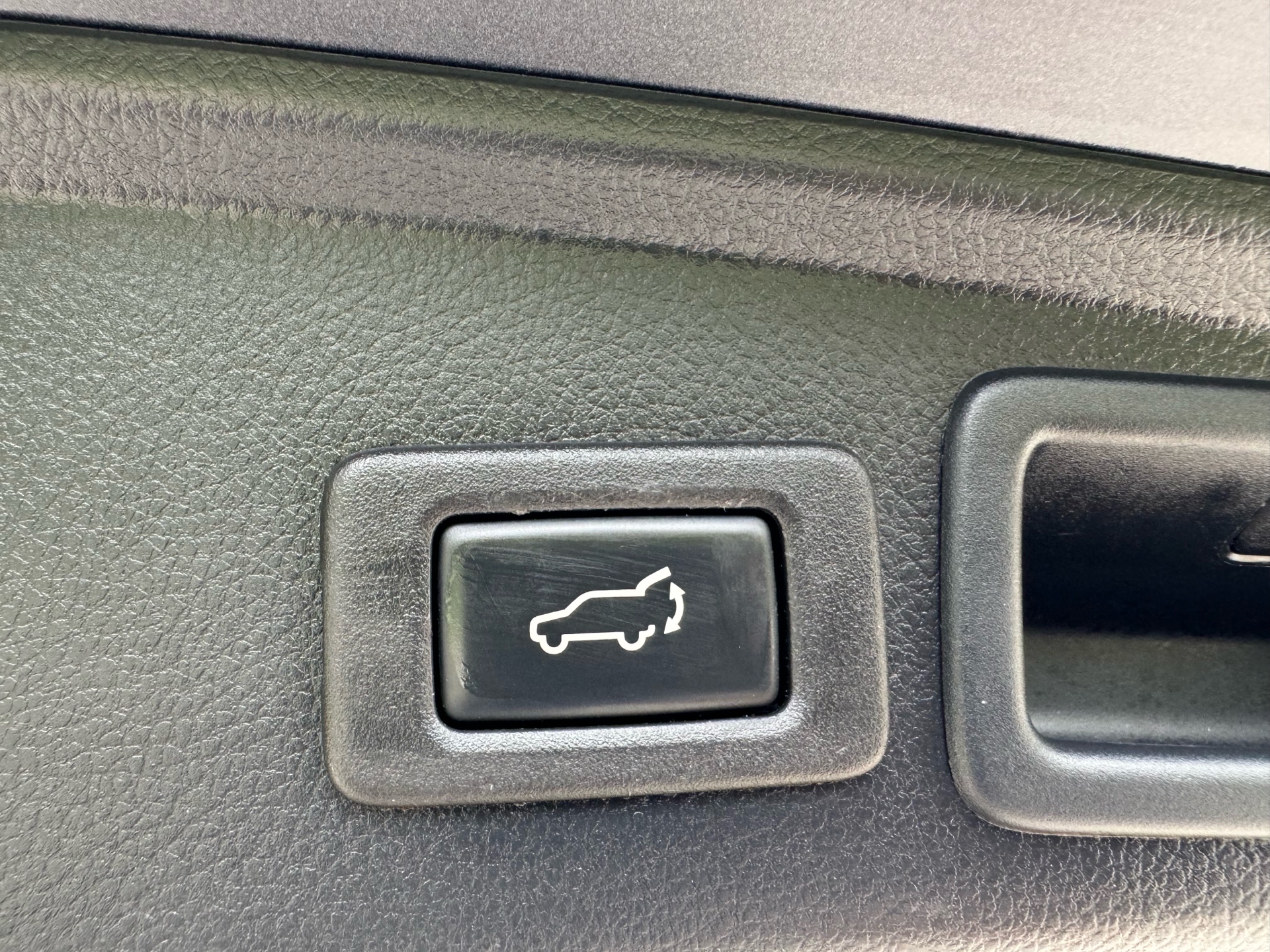 /canadacars/2017-Subaru-Forester-15128625213852698.jpg