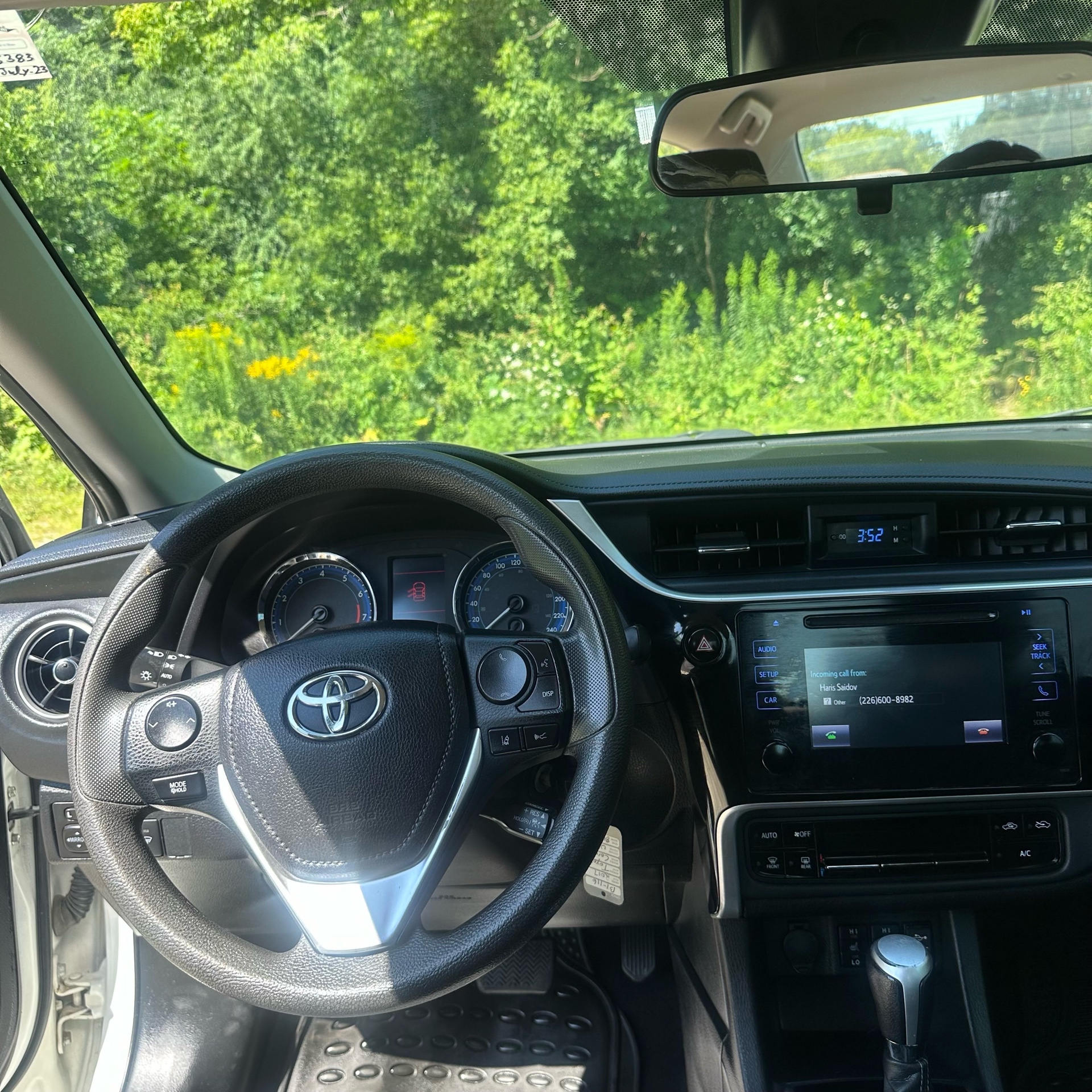 /canadacars/2017-Toyota-Corolla-05110446341403918.jpg
