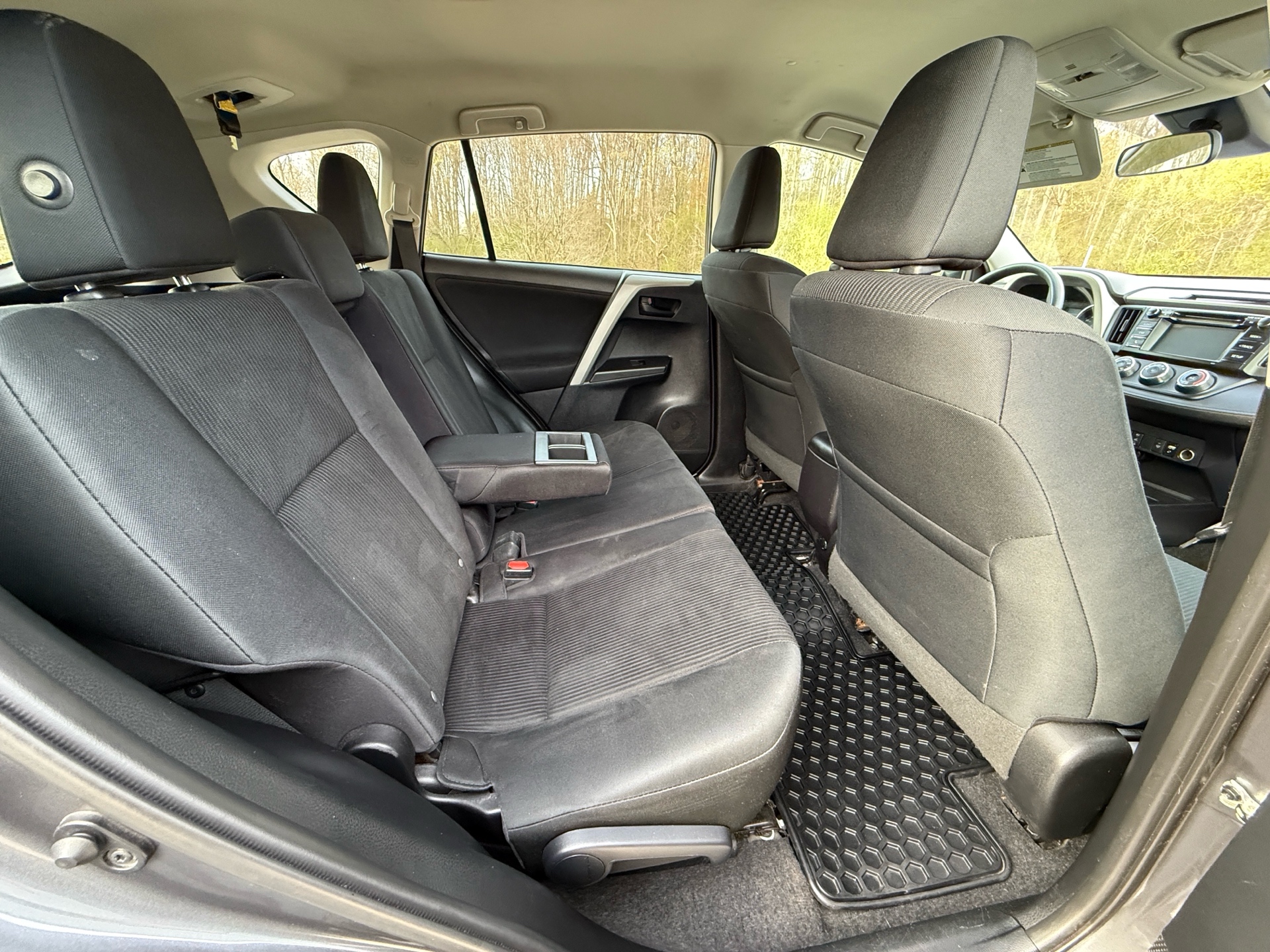 /canadacars/2017-Toyota-RAV4-893630085154282.jpg