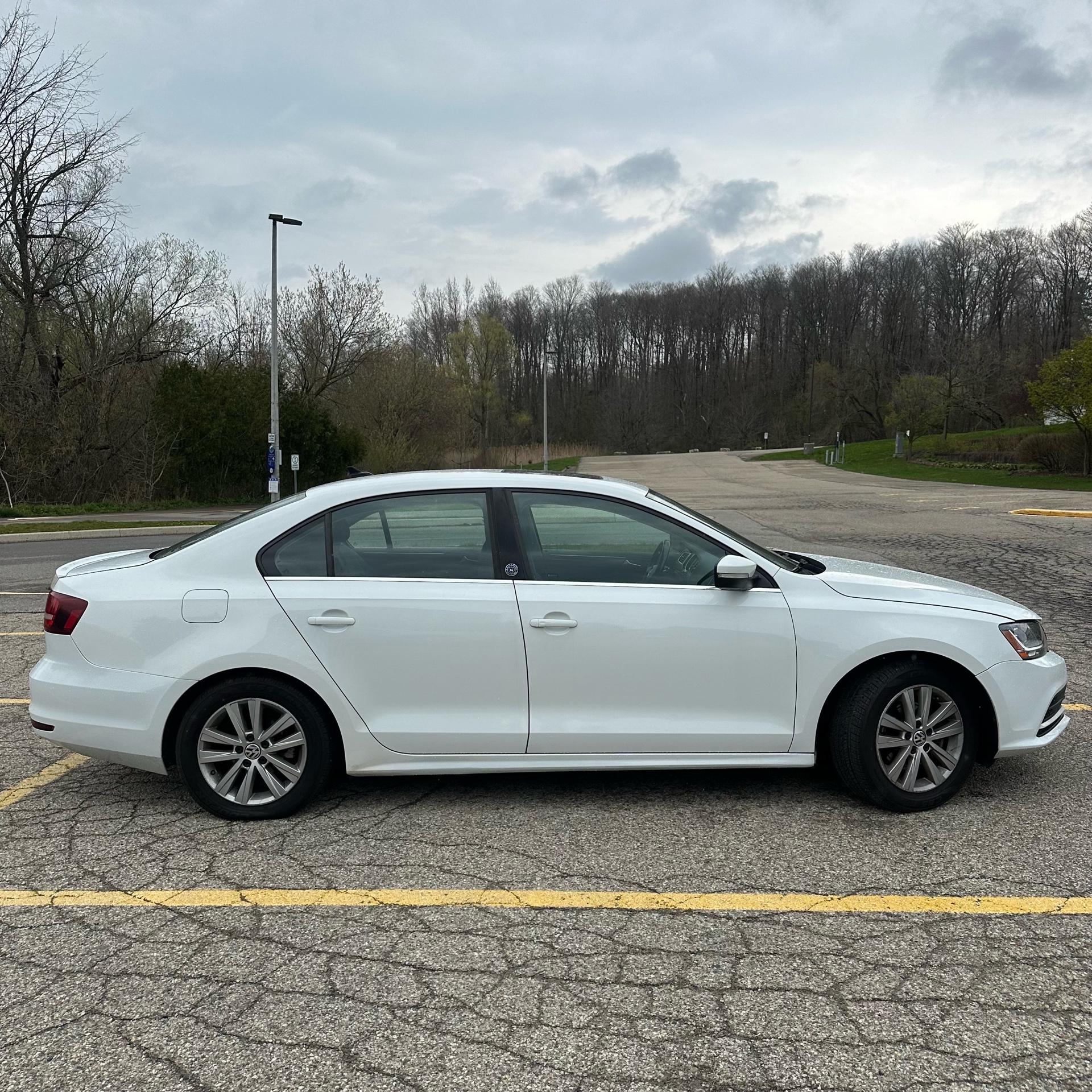 /canadacars/2017-Volkswagen-Jetta-4071919579207437.jpg