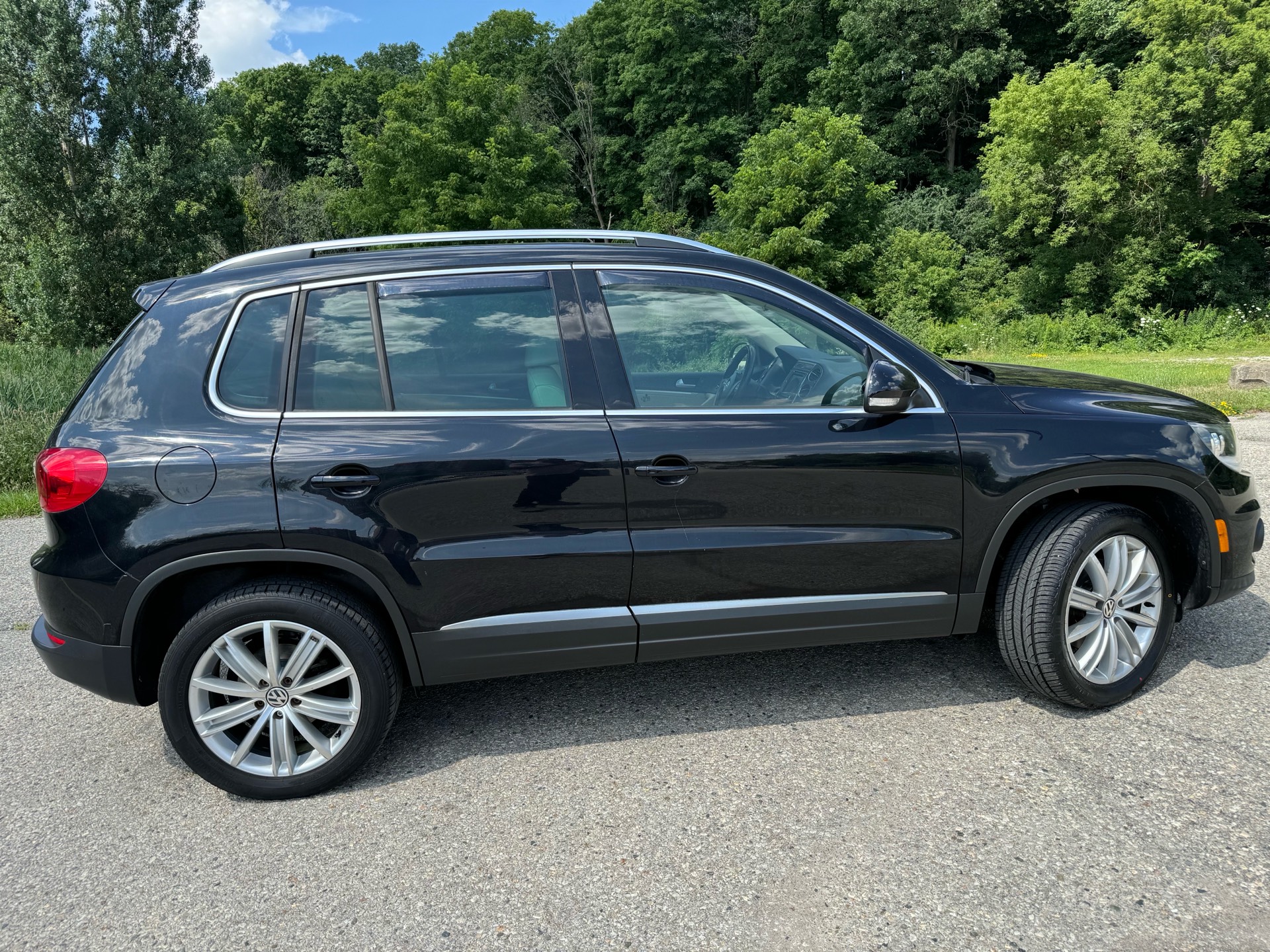 /canadacars/2017-Volkswagen-Tiguan-06630429997597997.jpg