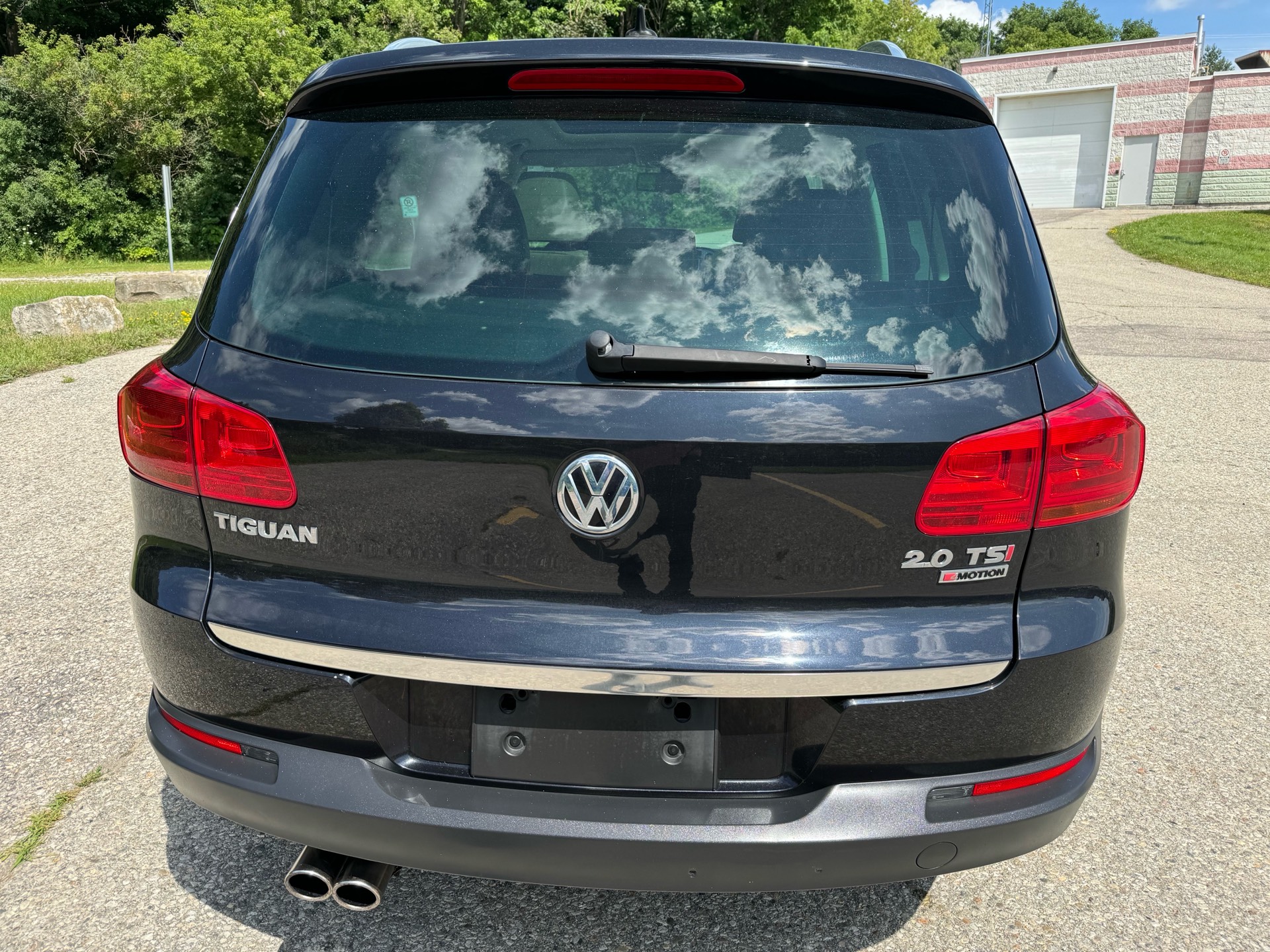 /canadacars/2017-Volkswagen-Tiguan-5108430136296354.jpg