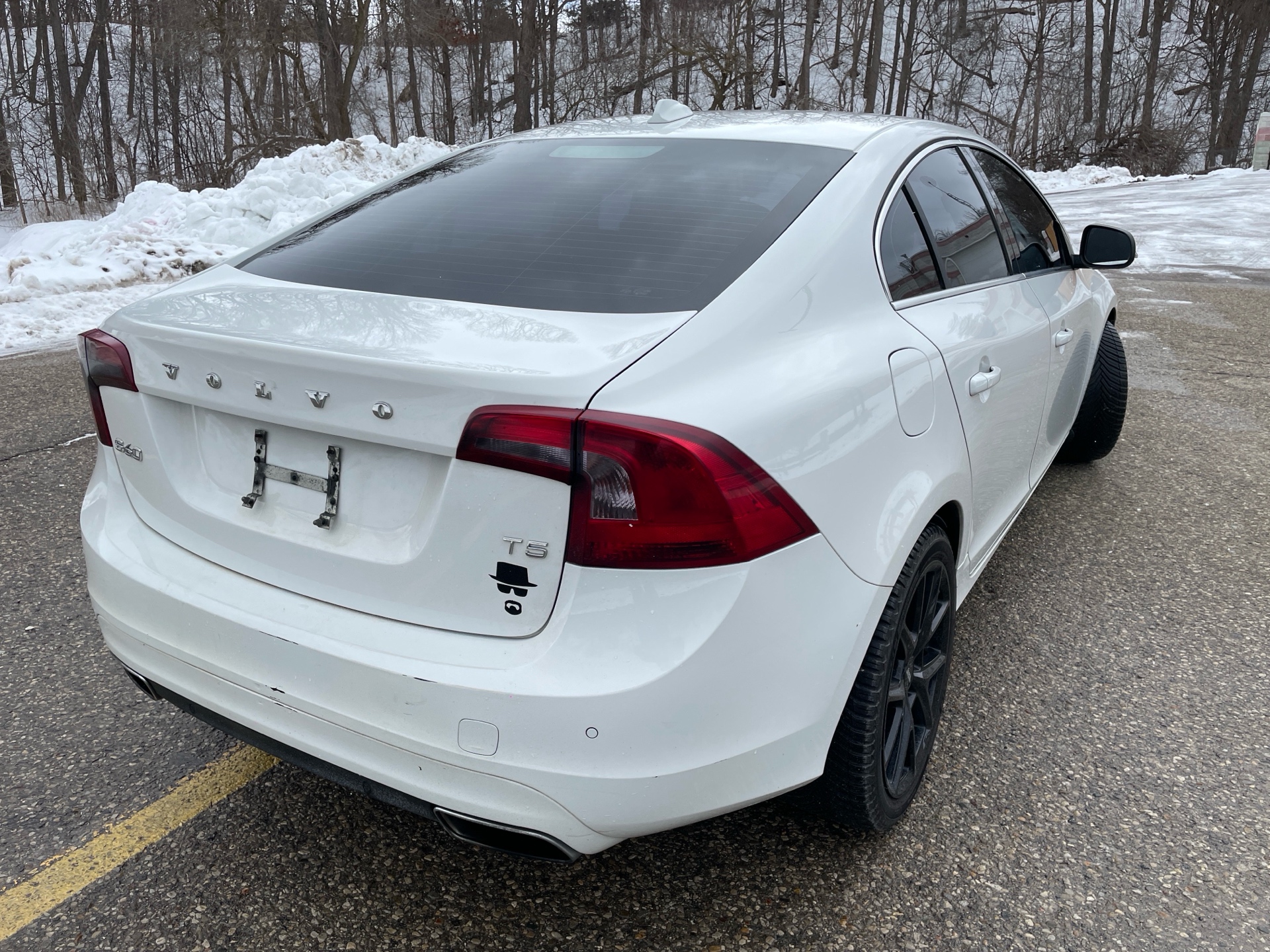 /canadacars/2017-Volvo-S60-009876934418284744.jpg