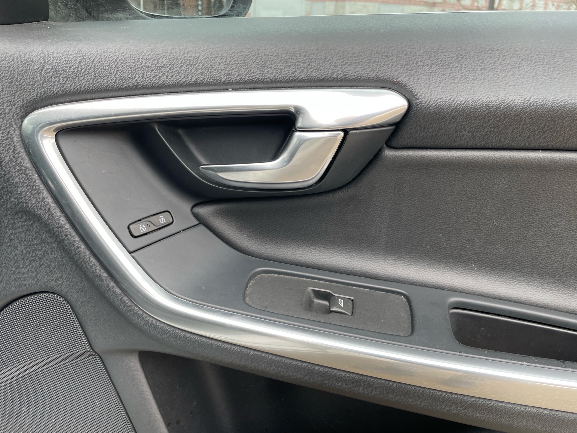 /canadacars/2017-Volvo-S60-5671191312878168.jpg
