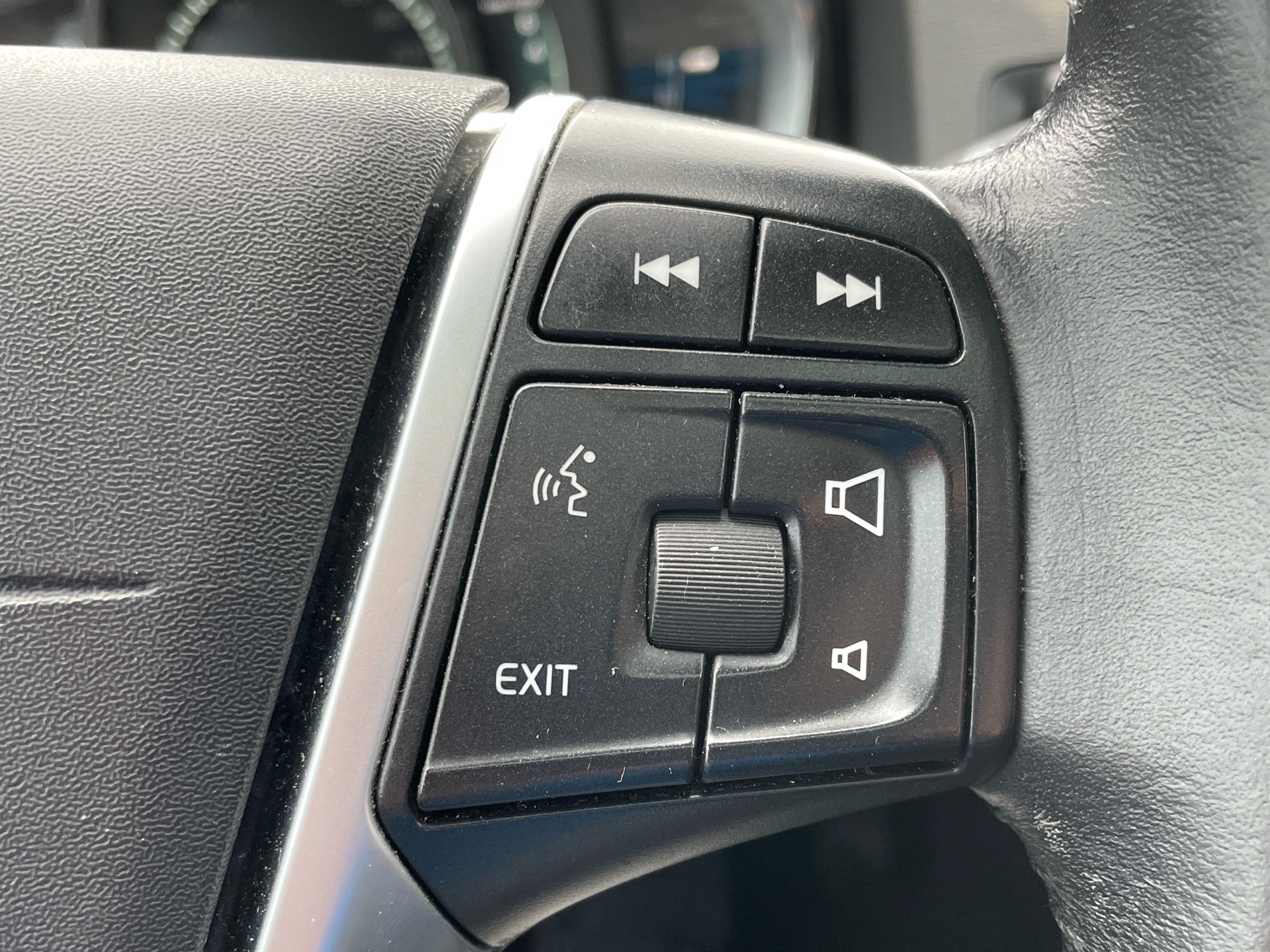 /canadacars/2017-Volvo-S60-6744421929842861.jpg