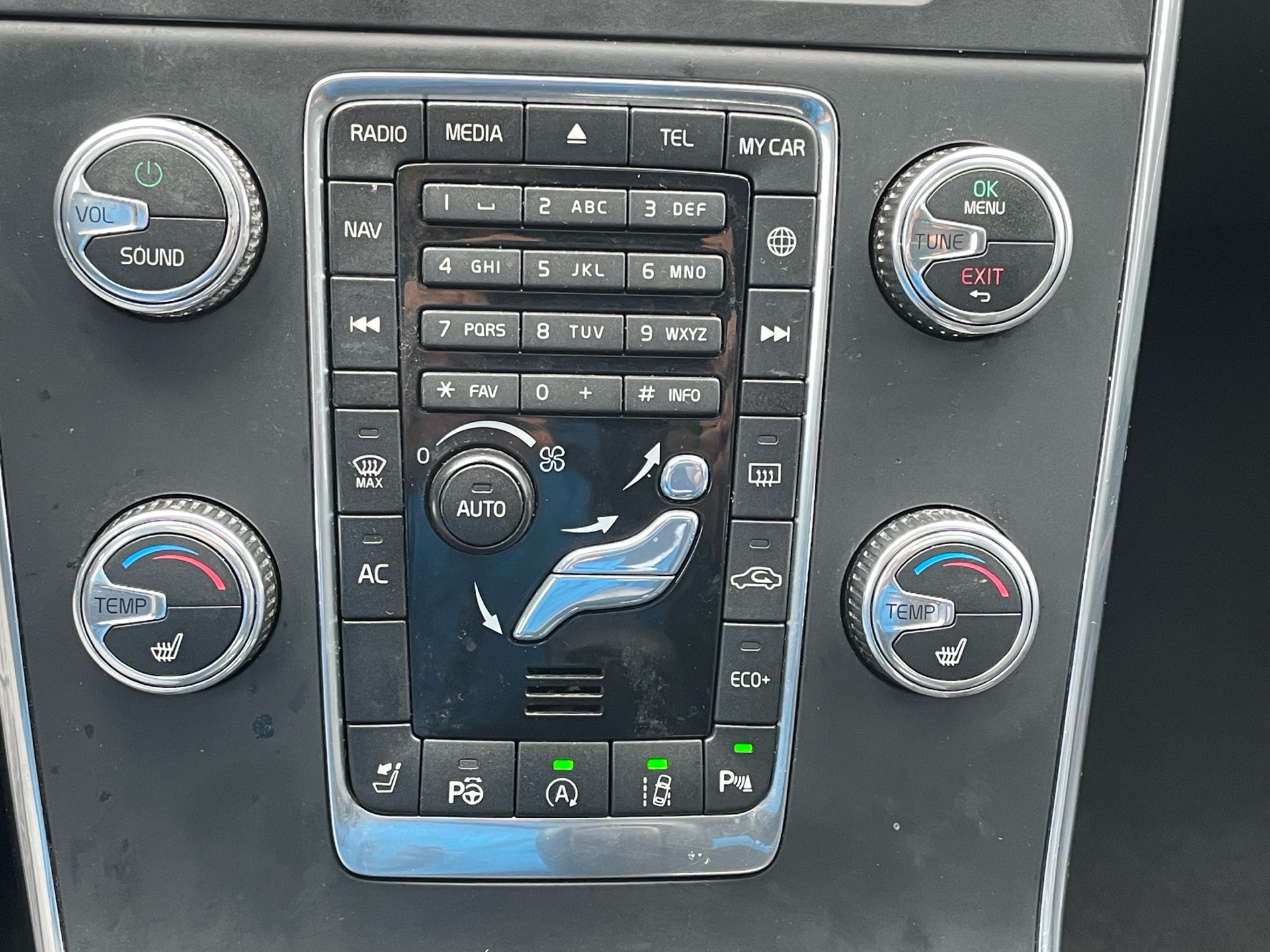 /canadacars/2017-Volvo-S60-7940682730653166.jpg