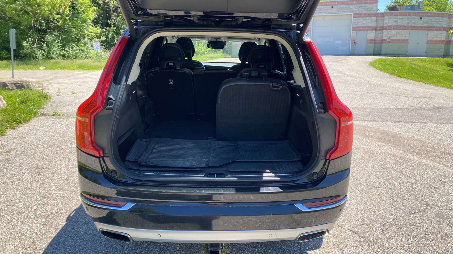 /canadacars/2017-Volvo-XC90Hybrid-12476788031589225.jpg