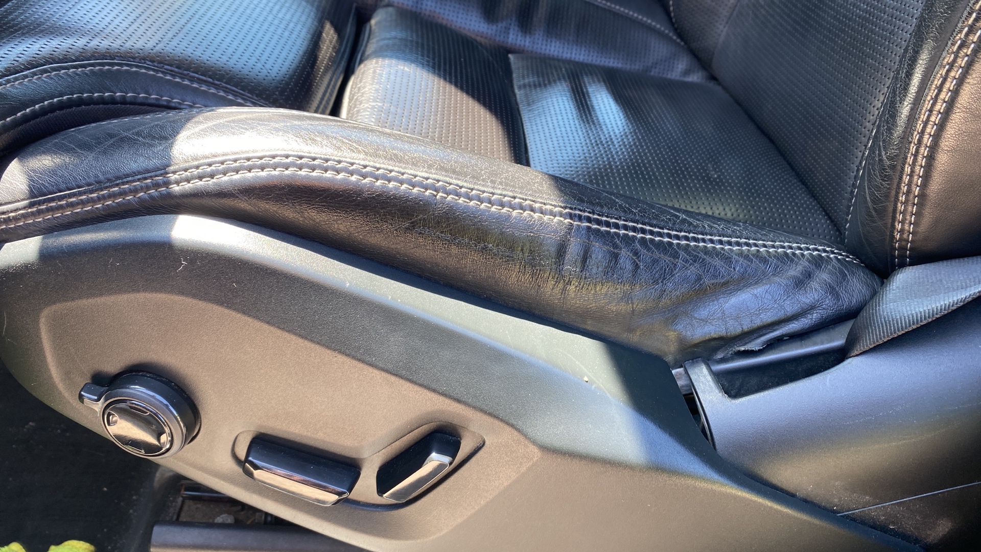 /canadacars/2017-Volvo-XC90Hybrid-5577709730836244.jpg
