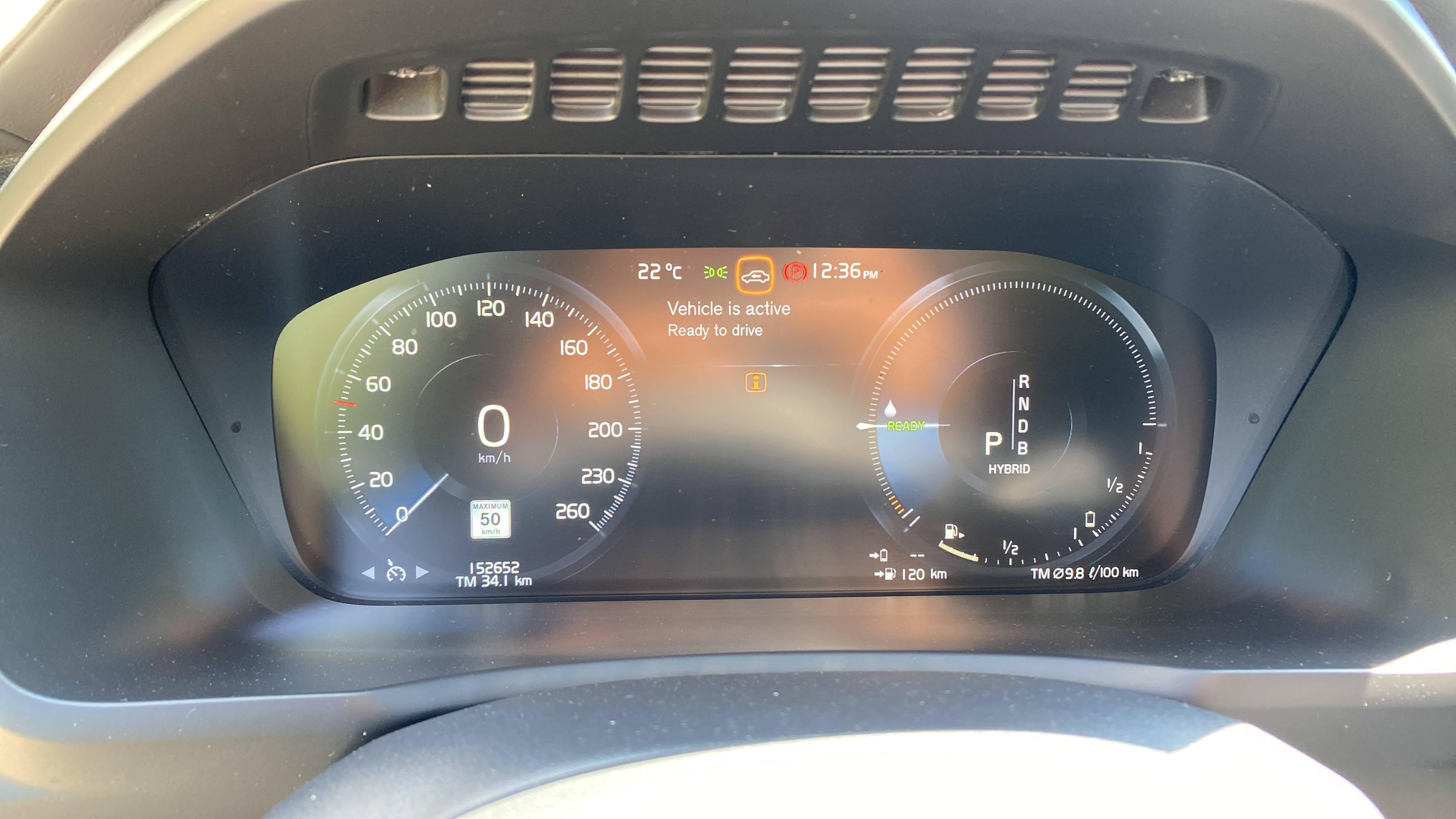 /canadacars/2017-Volvo-XC90Hybrid-7642681130383646.jpg
