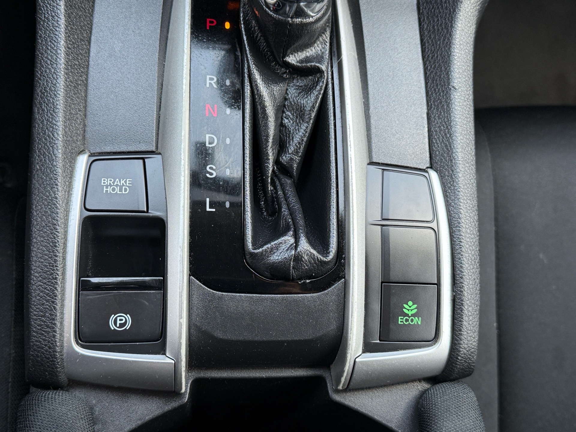 /canadacars/2018-Honda-Civic-036050104734544286.jpg