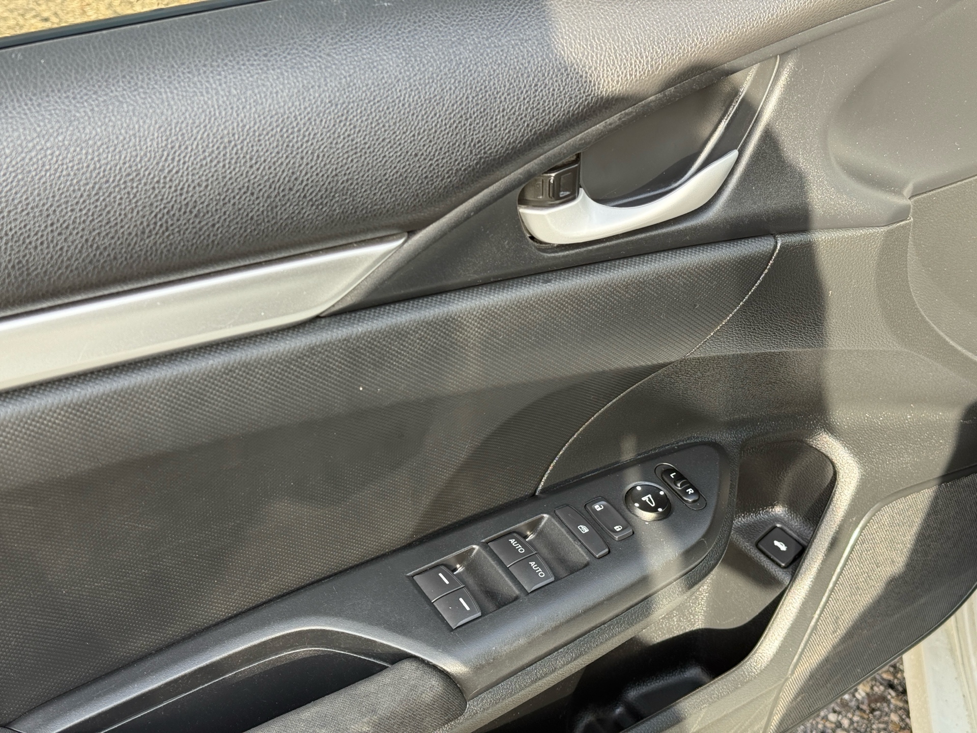 /canadacars/2018-Honda-Civic-13347994821668885.jpg