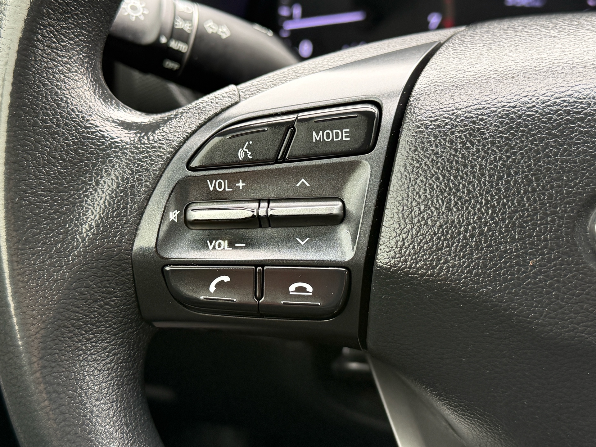 /canadacars/2018-Hyundai-Kona-9764059299684806.jpg