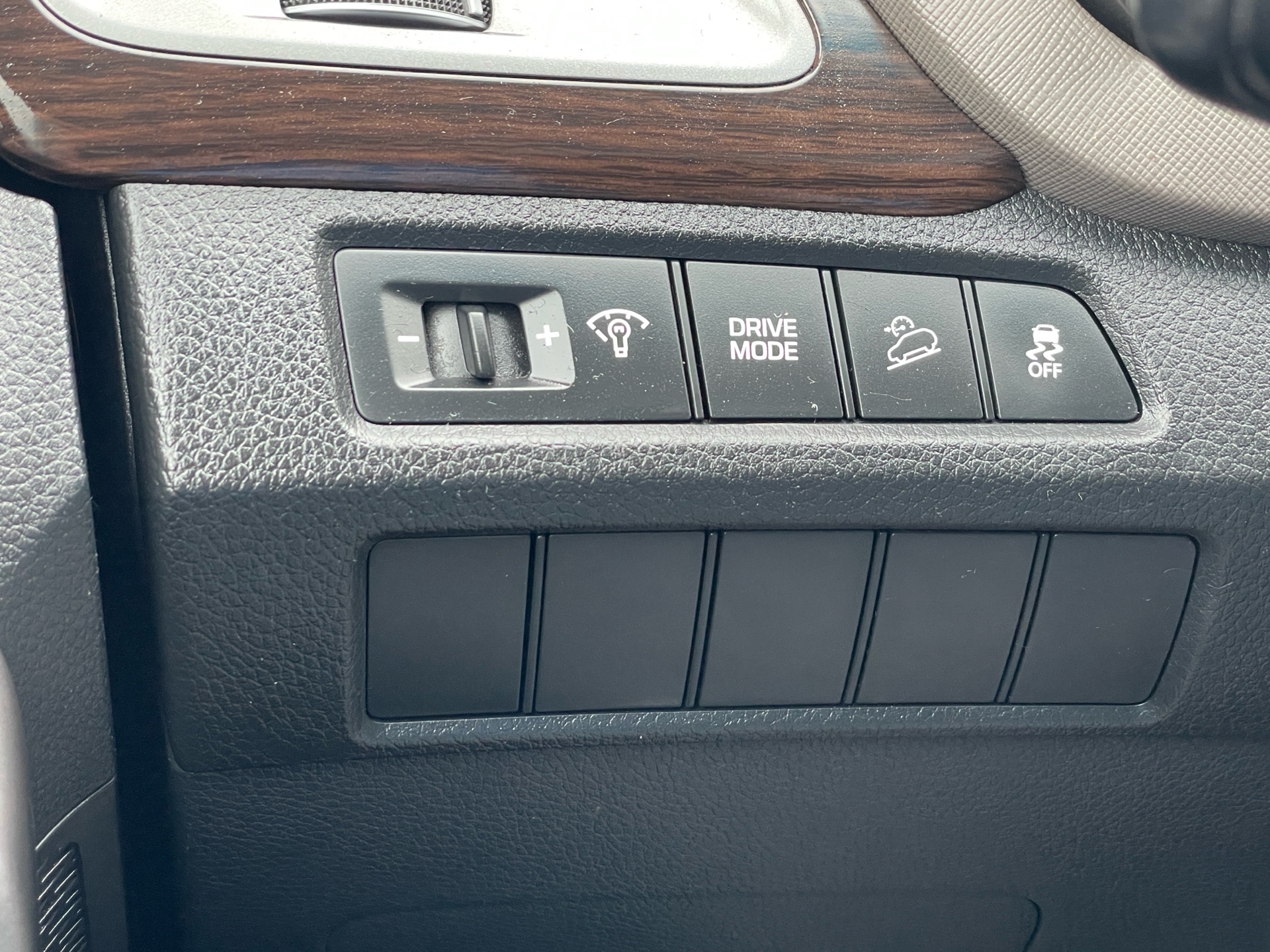 /canadacars/2018-Hyundai-SantaFe-3787950787085814.jpg