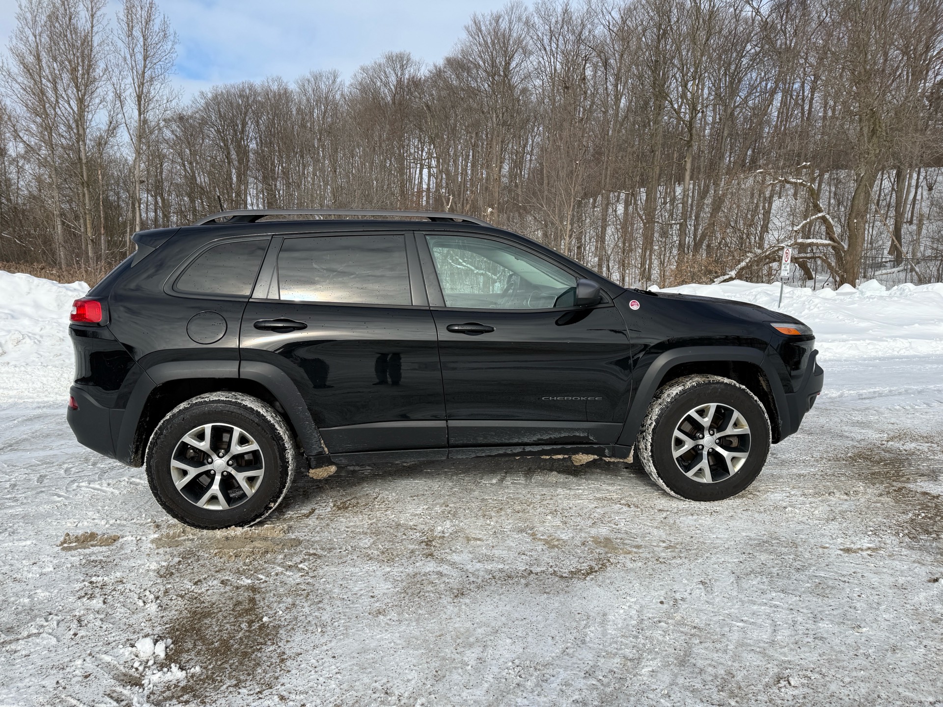 /canadacars/2018-Jeep-Cherokee-1237600625826405.jpg
