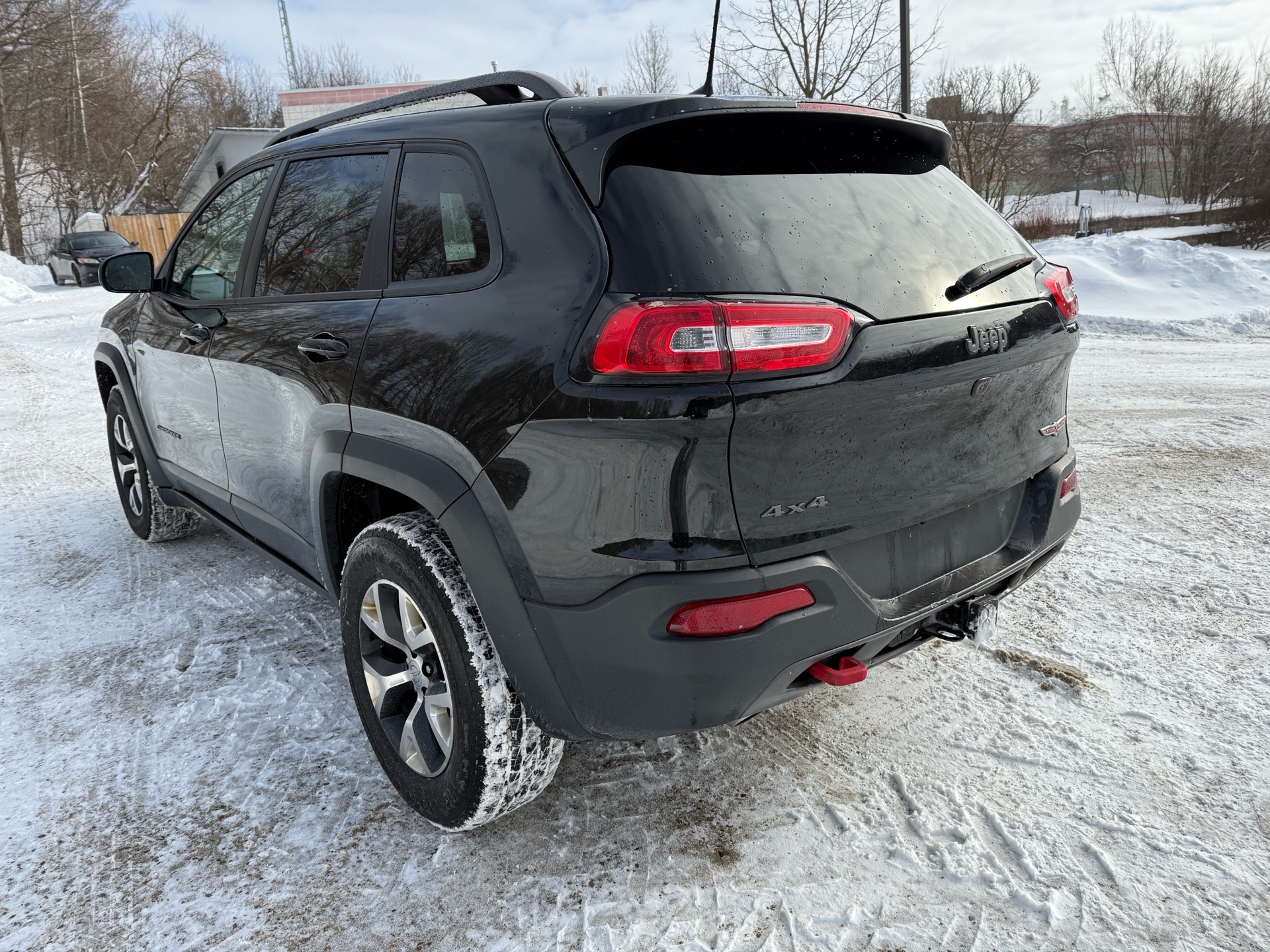 /canadacars/2018-Jeep-Cherokee-4000651753179232.jpg