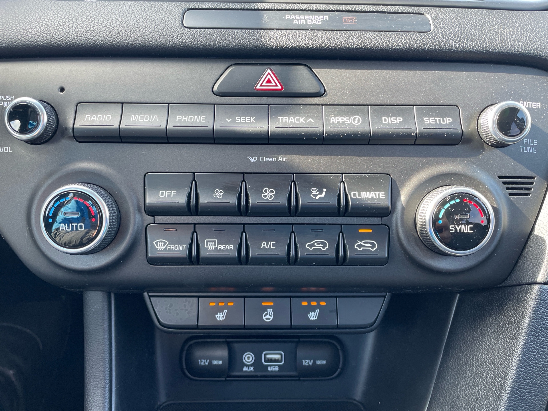 /canadacars/2018-Kia-Sportage-40551133383618176.jpg