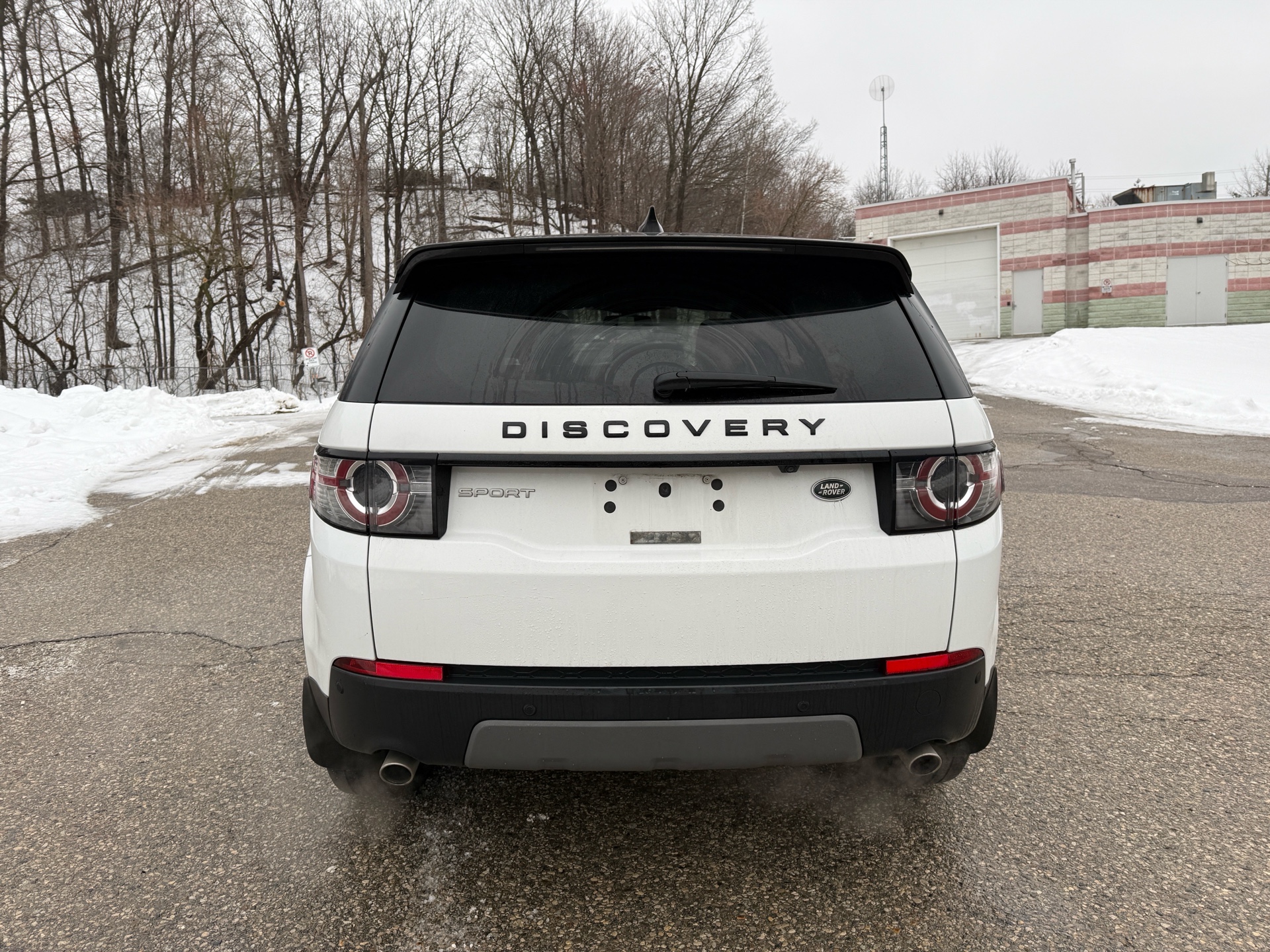 /canadacars/2018-LandRover-DiscoverySport-25246997420690964.jpg