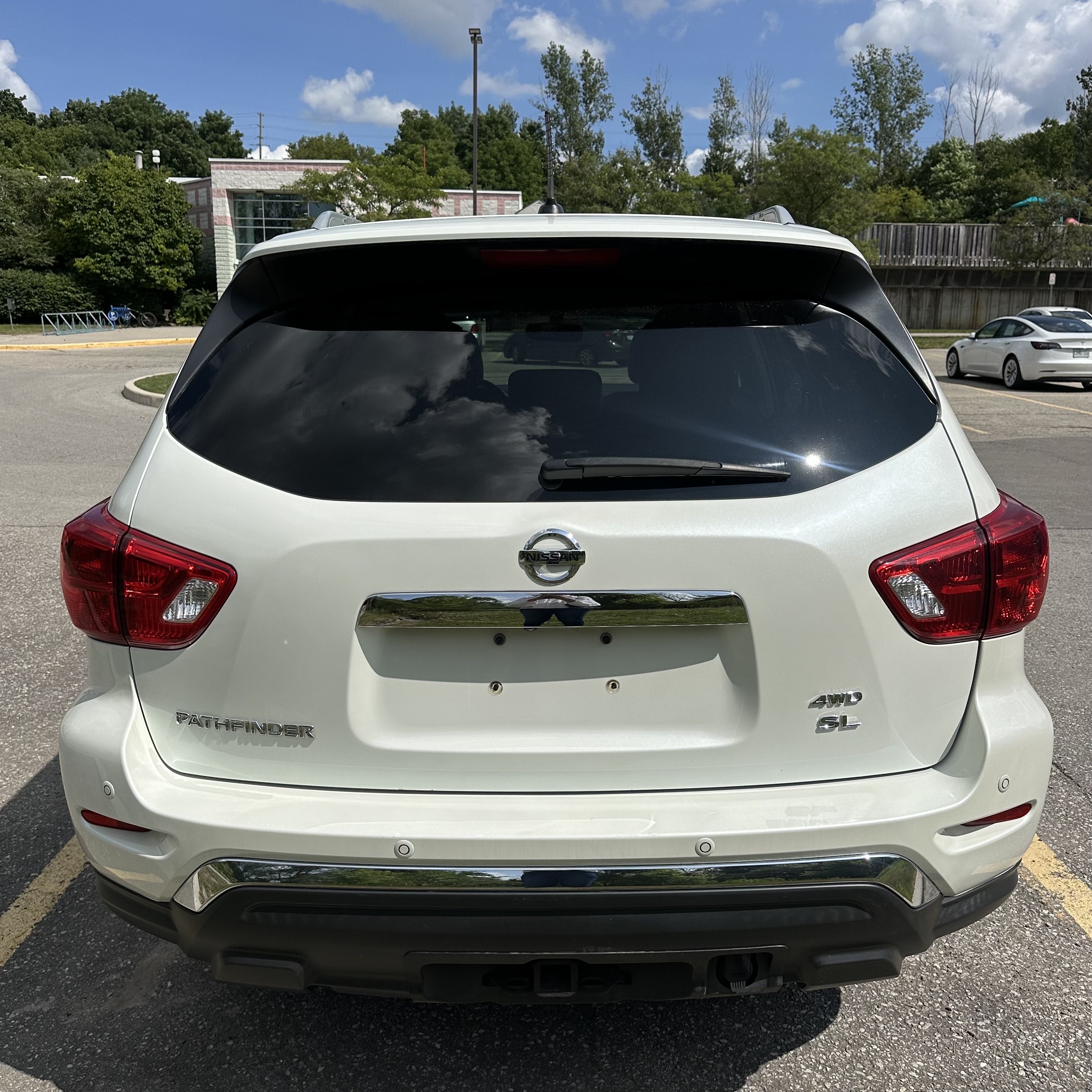 /canadacars/2018-Nissan-Pathfinder-695369575015365.jpg