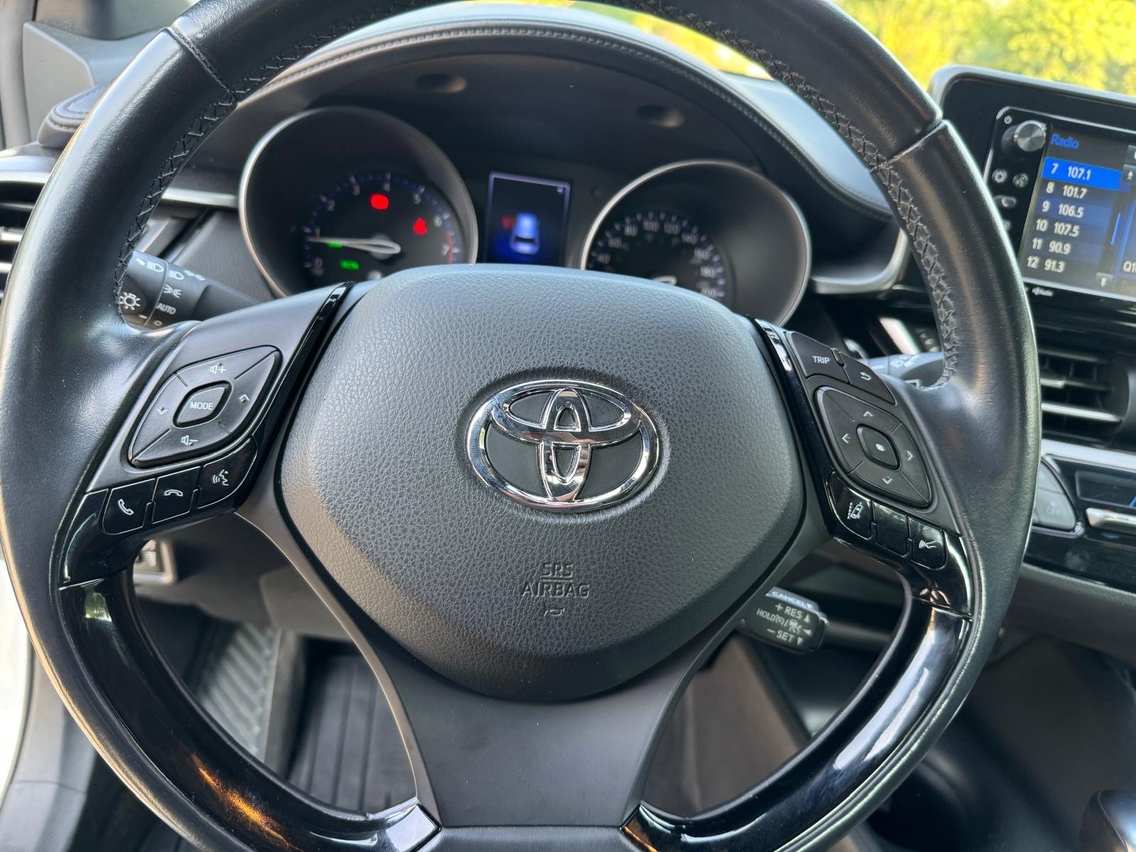 /canadacars/2018-Toyota-C-HR-12540292566500888.jpg
