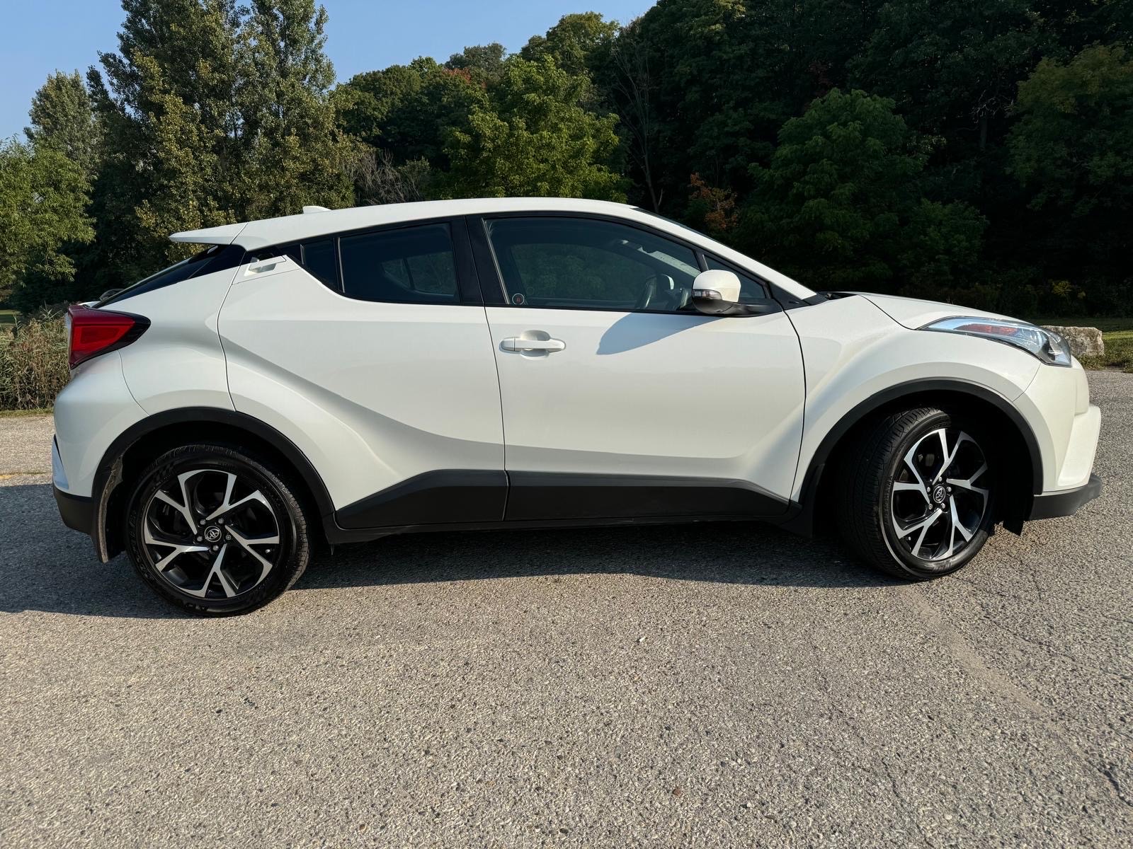 /canadacars/2018-Toyota-C-HR-9554024175582585.jpg