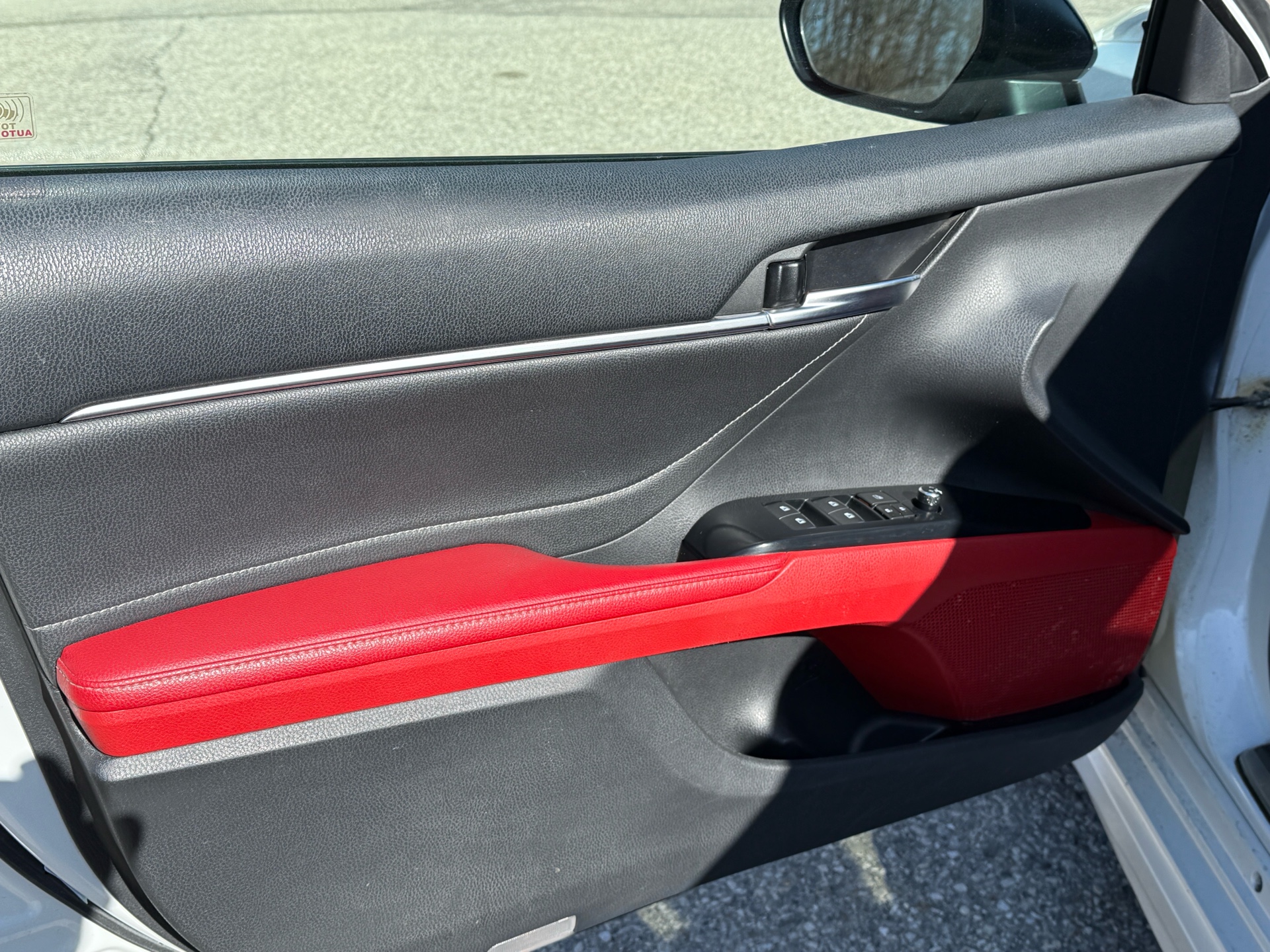 /canadacars/2018-Toyota-Camry-24975504860061926.jpg
