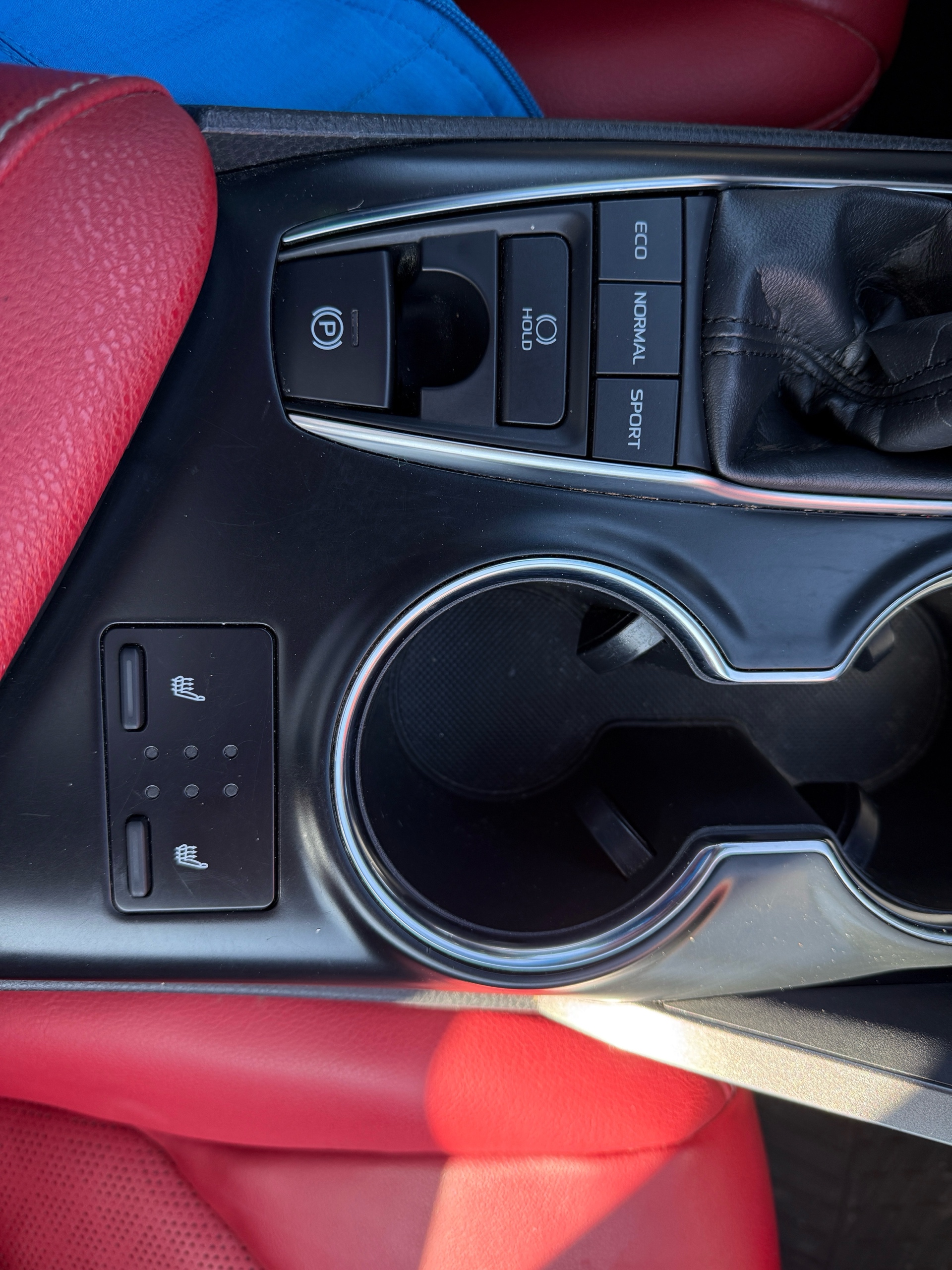 /canadacars/2018-Toyota-Camry-6607761263170462.jpg