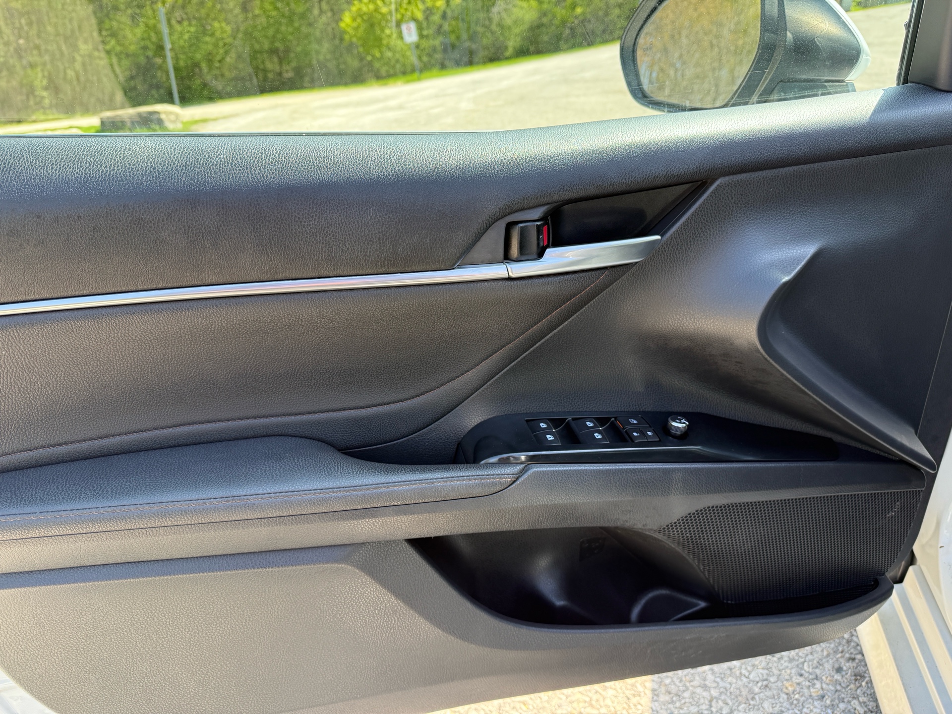 /canadacars/2018-Toyota-CamryHybrid-37725116648630386.jpg
