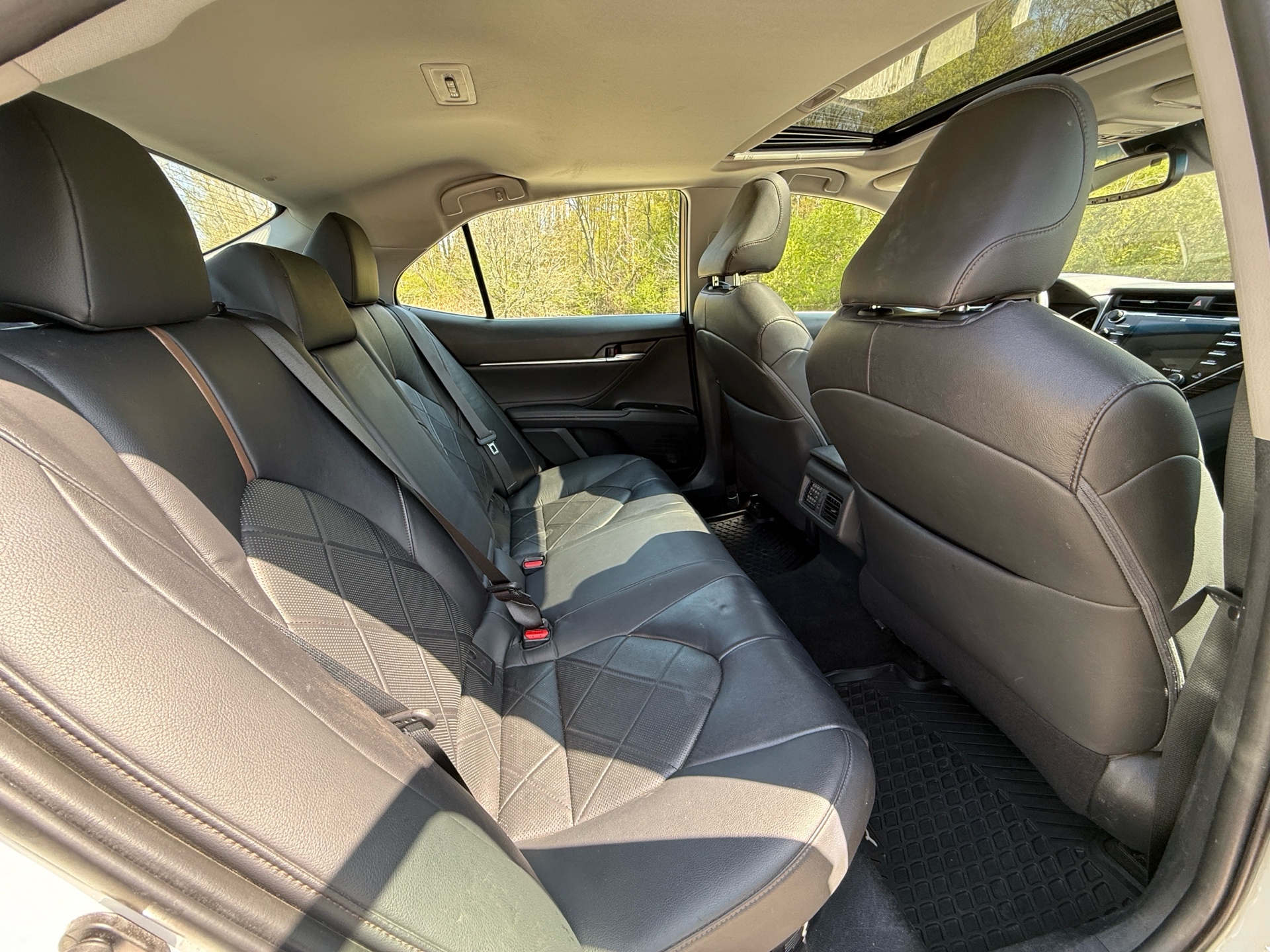 /canadacars/2018-Toyota-CamryHybrid-87197844863128.jpg