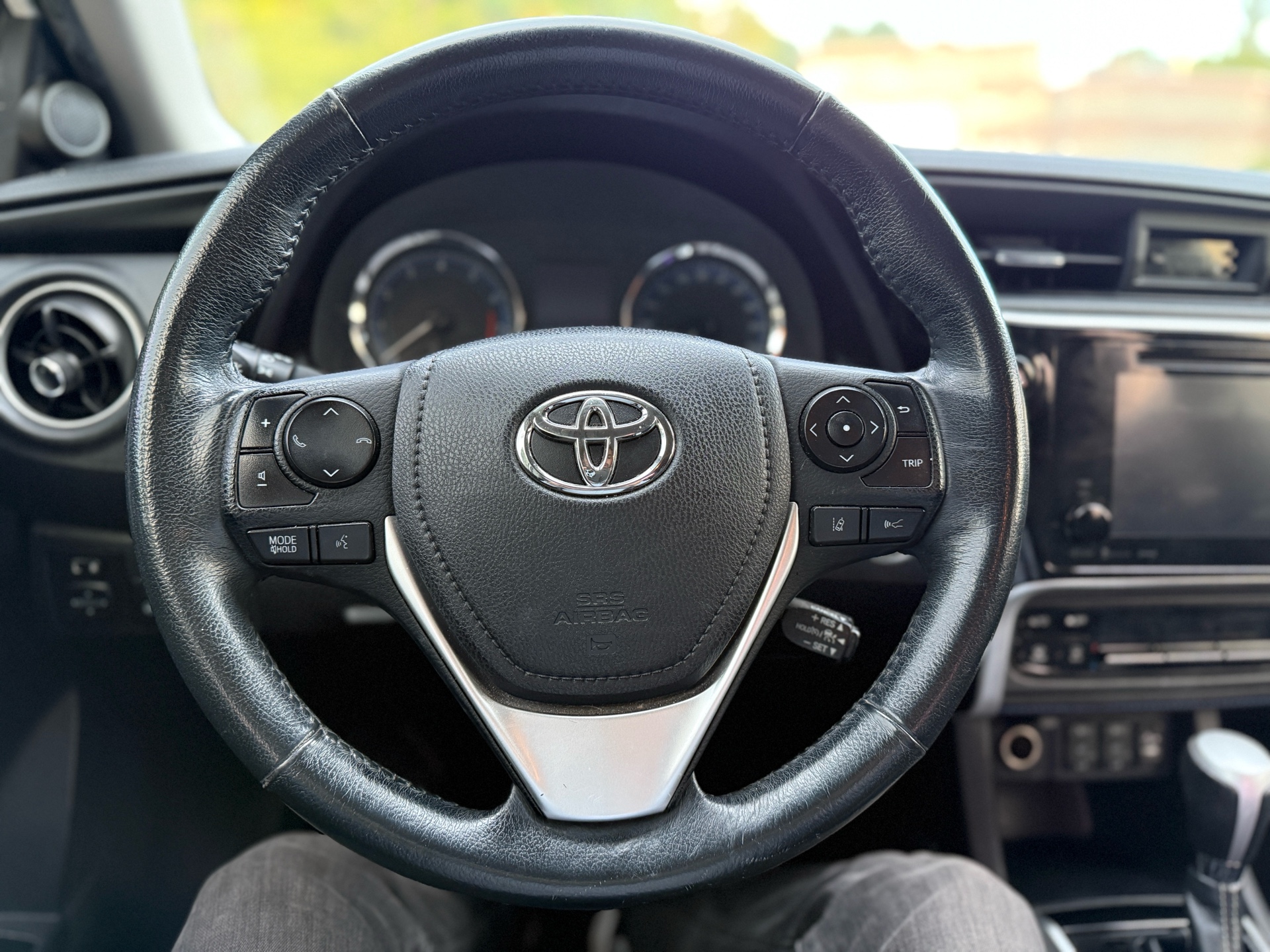 /canadacars/2018-Toyota-Corolla-6871062095861935.jpg