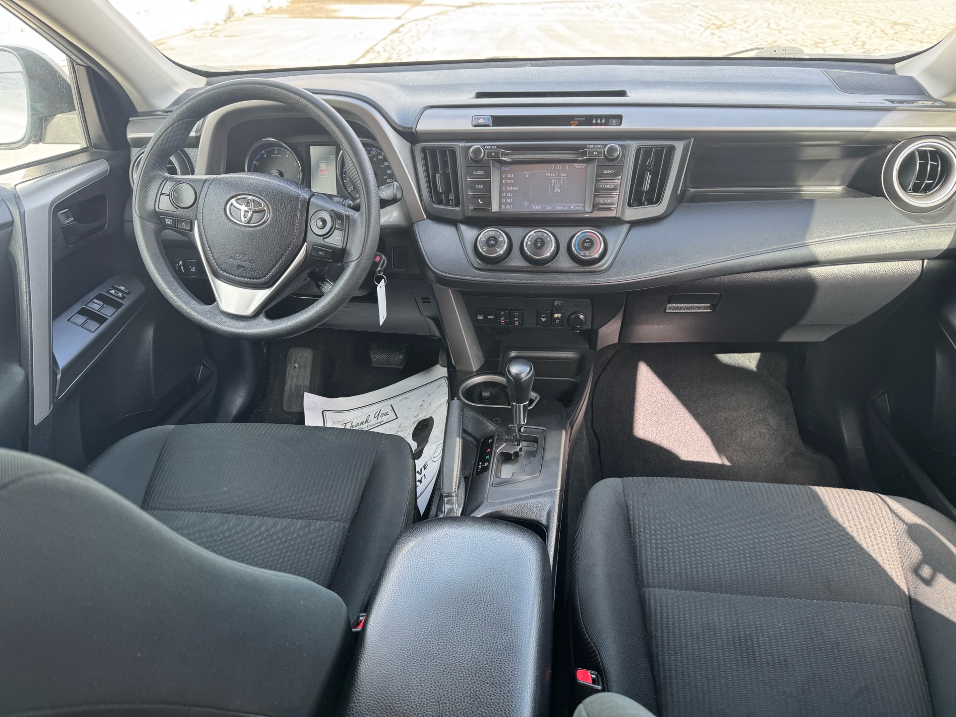 /canadacars/2018-Toyota-RAV4-03455630128878129.jpg