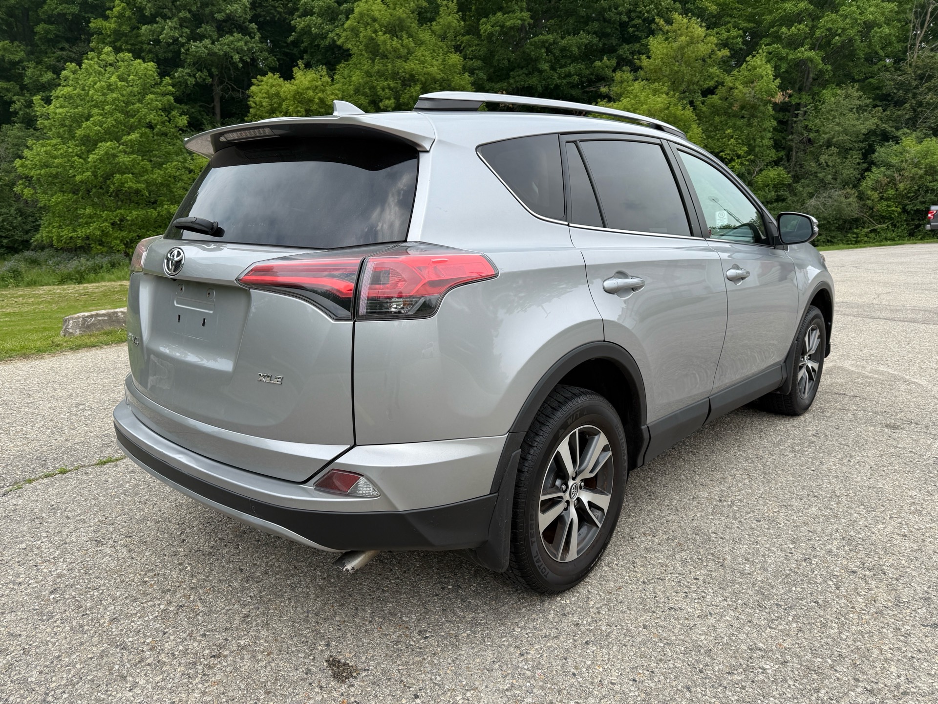 /canadacars/2018-Toyota-RAV4-06302907783510014.jpg