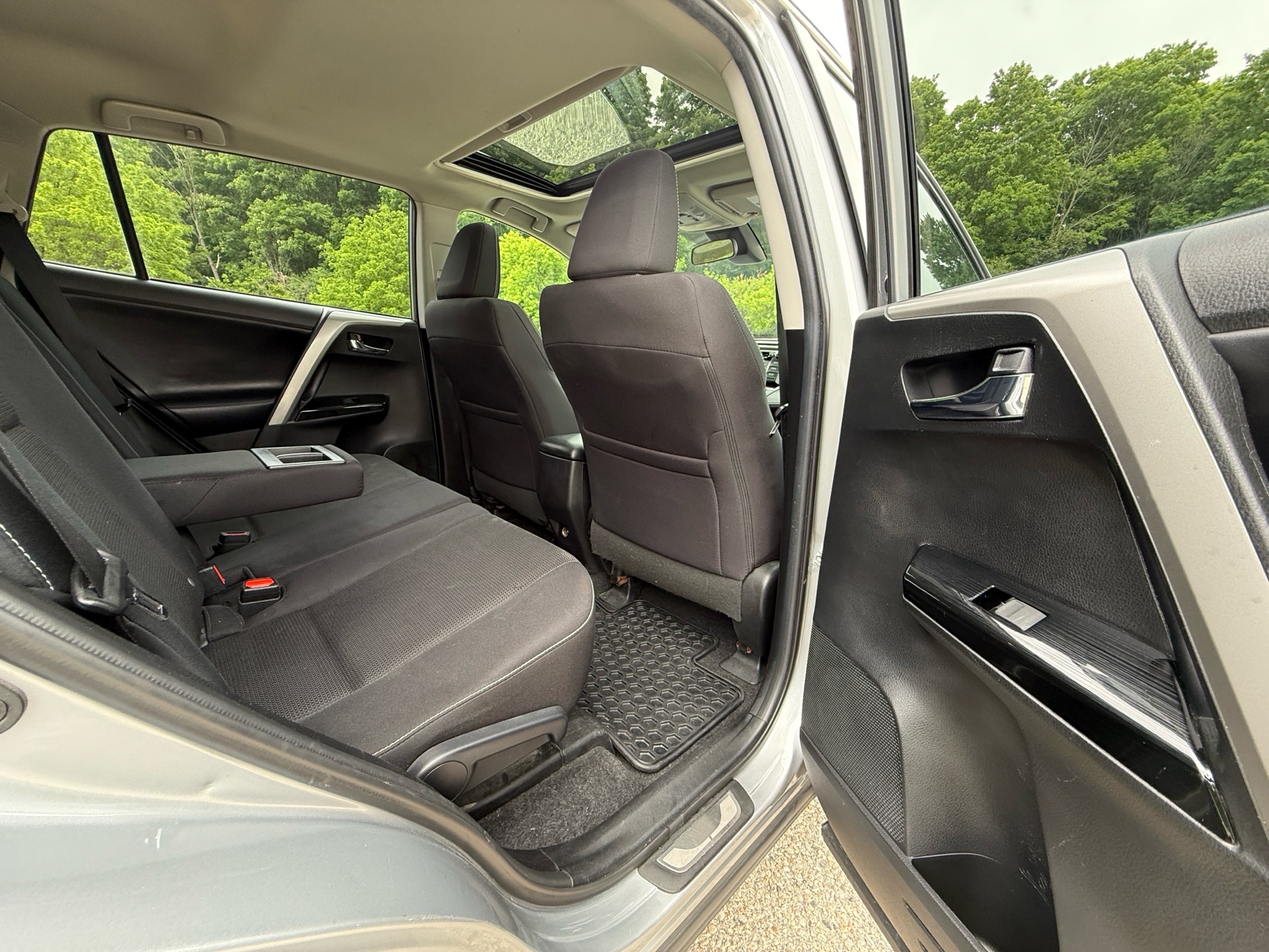 /canadacars/2018-Toyota-RAV4-9545529401442026.jpg