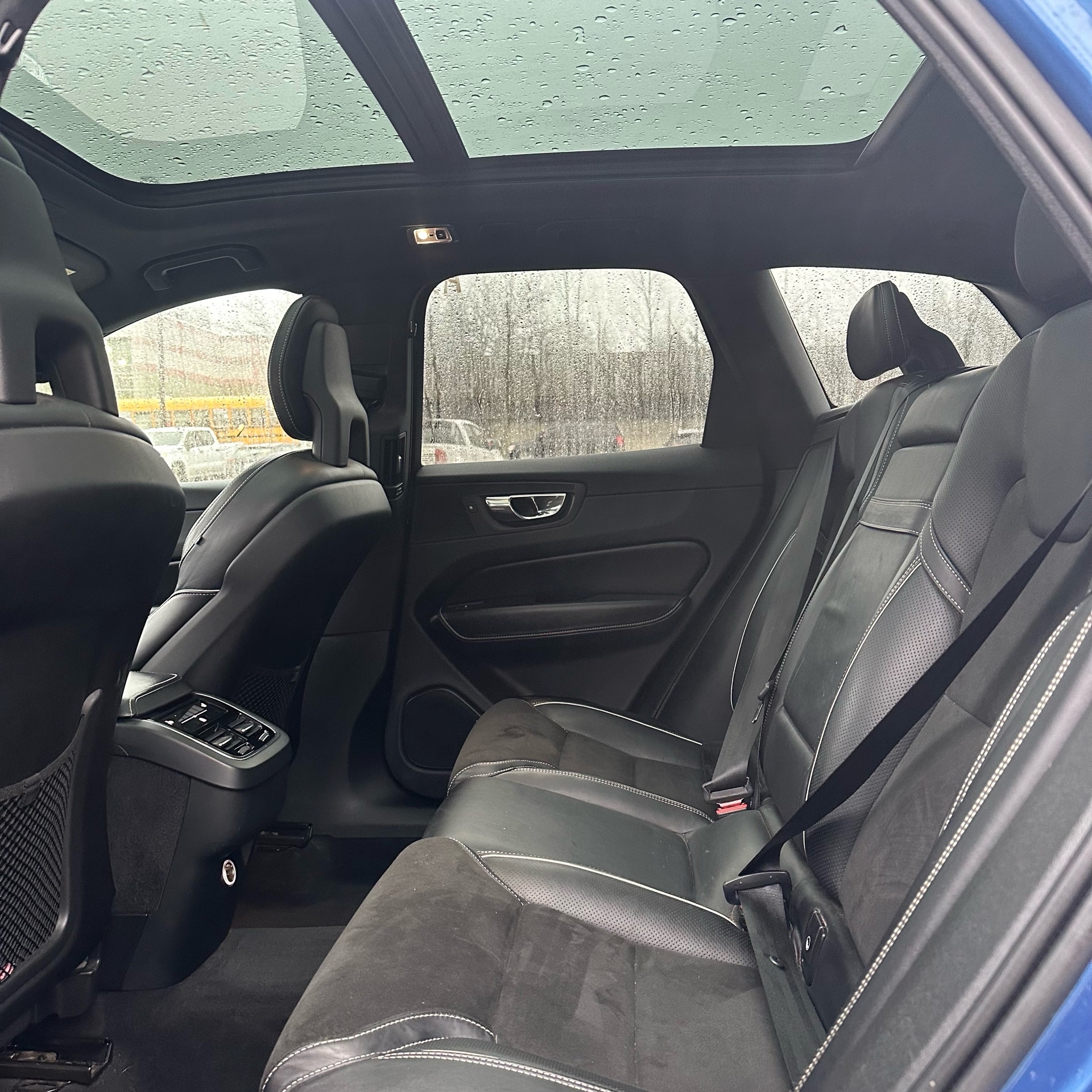 /canadacars/2018-VOLVO-XC60-31118327672125257.jpg