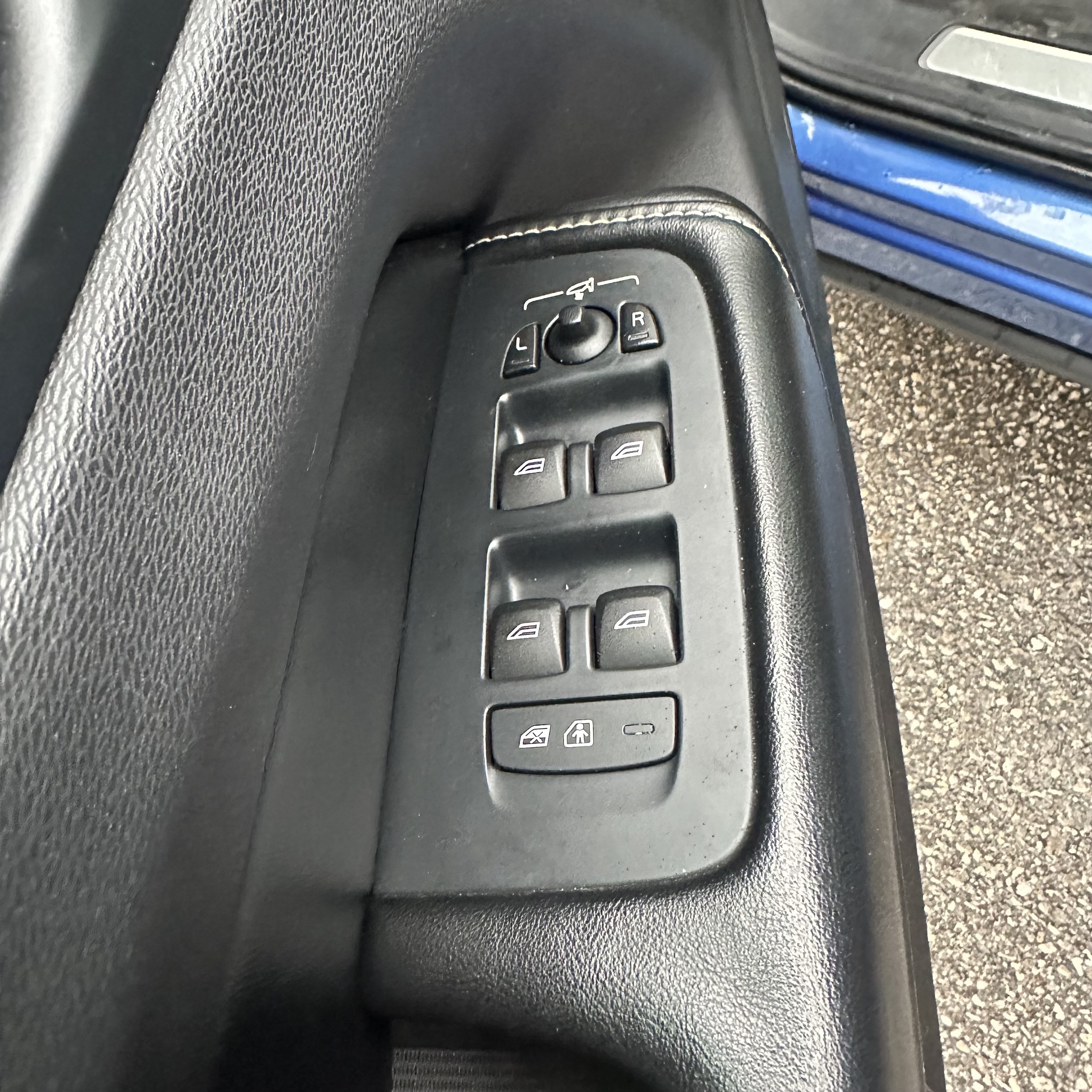 /canadacars/2018-VOLVO-XC60-7094933188492925.jpg