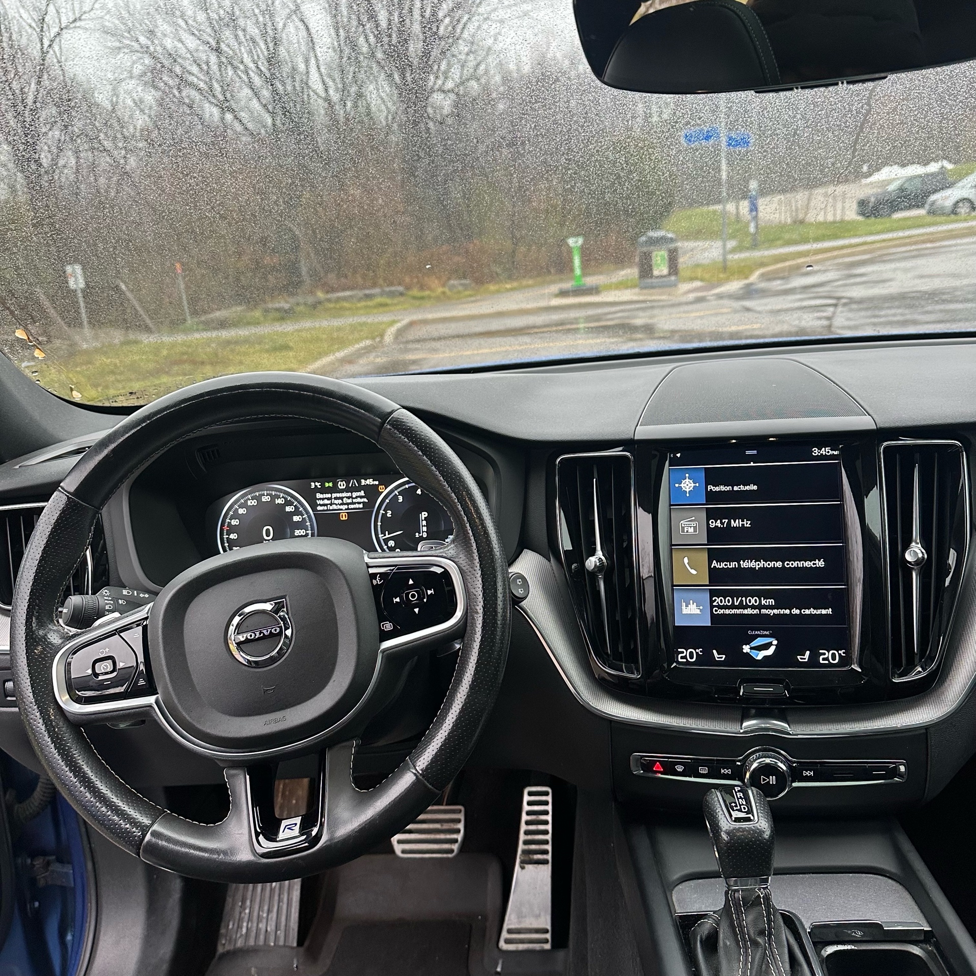 /canadacars/2018-VOLVO-XC60-9892121156829818.jpg